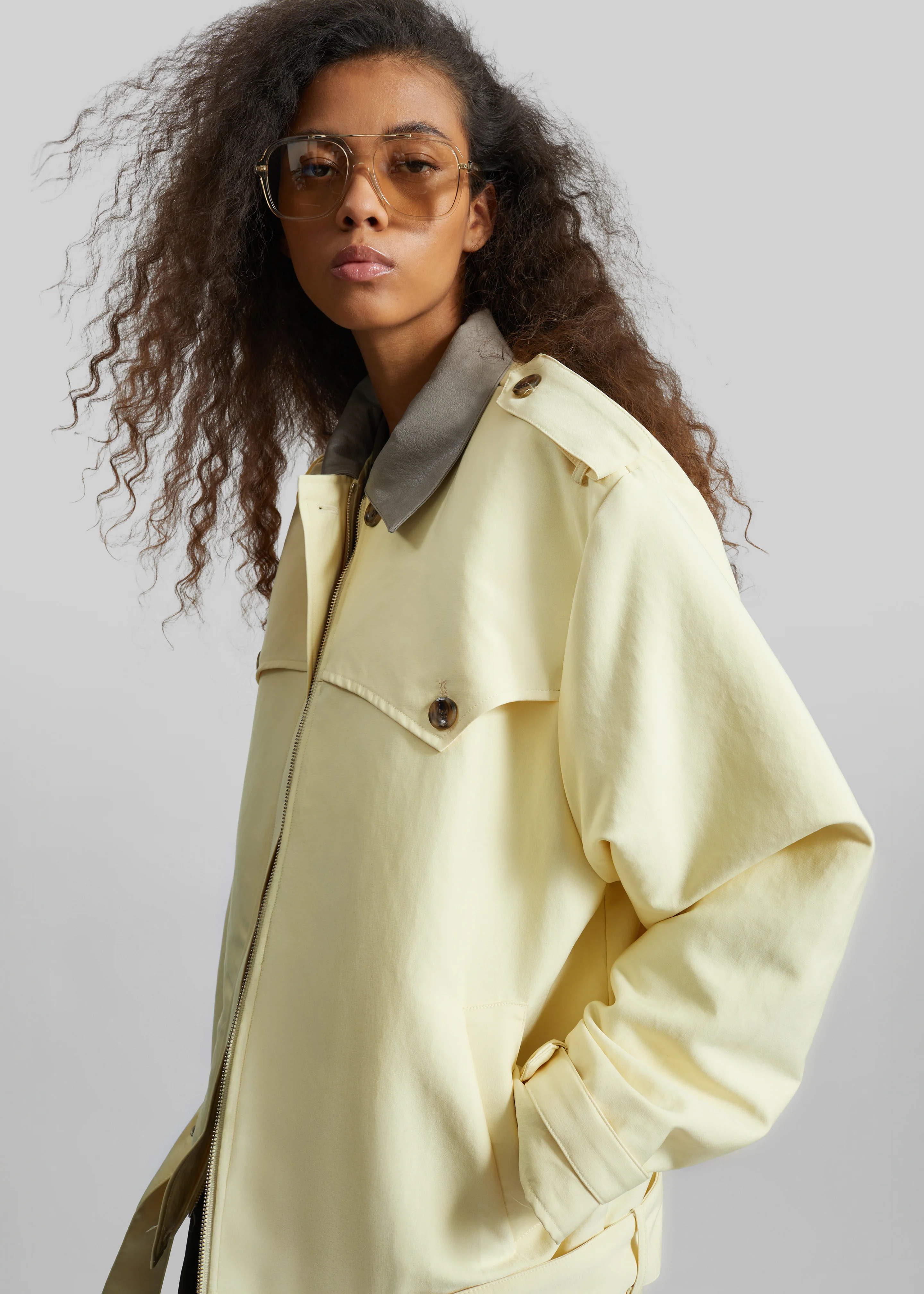 Alleray Short Trench - Yellow - Image 5