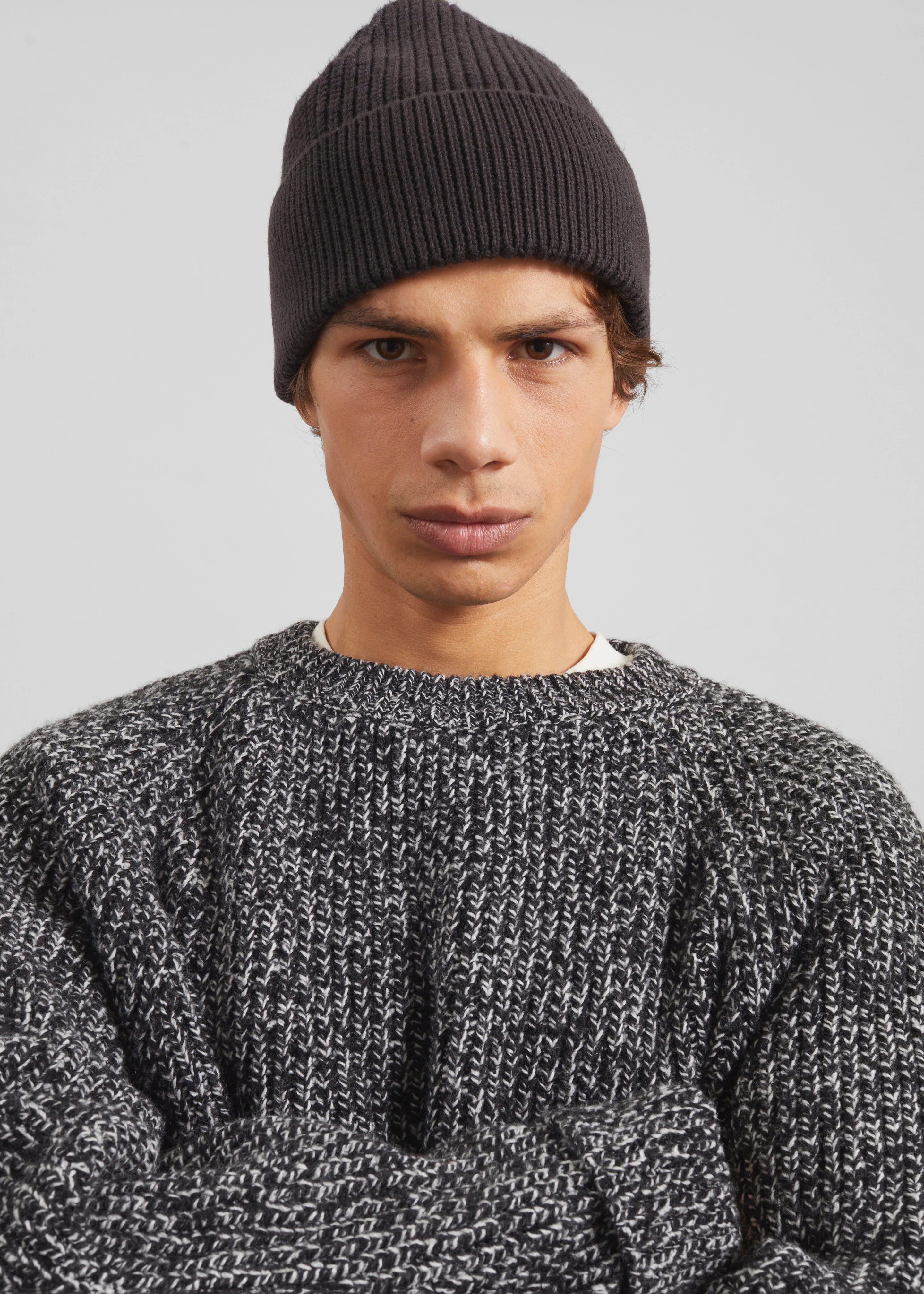 Amo Wool Beanie - Dark Plum - Image 5
