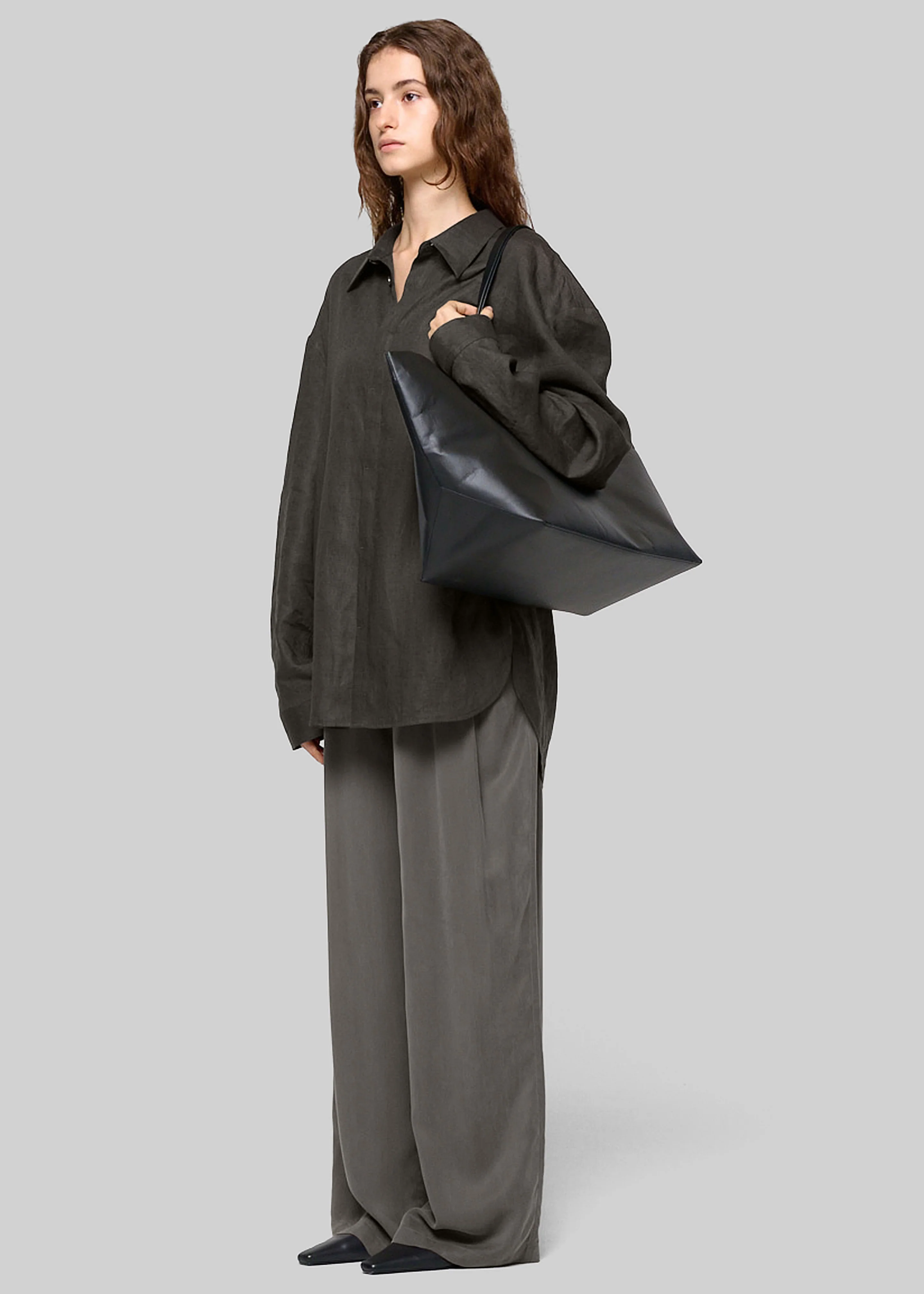 Amomento Linen Oversized Shirt - Khaki Grey - Image 5