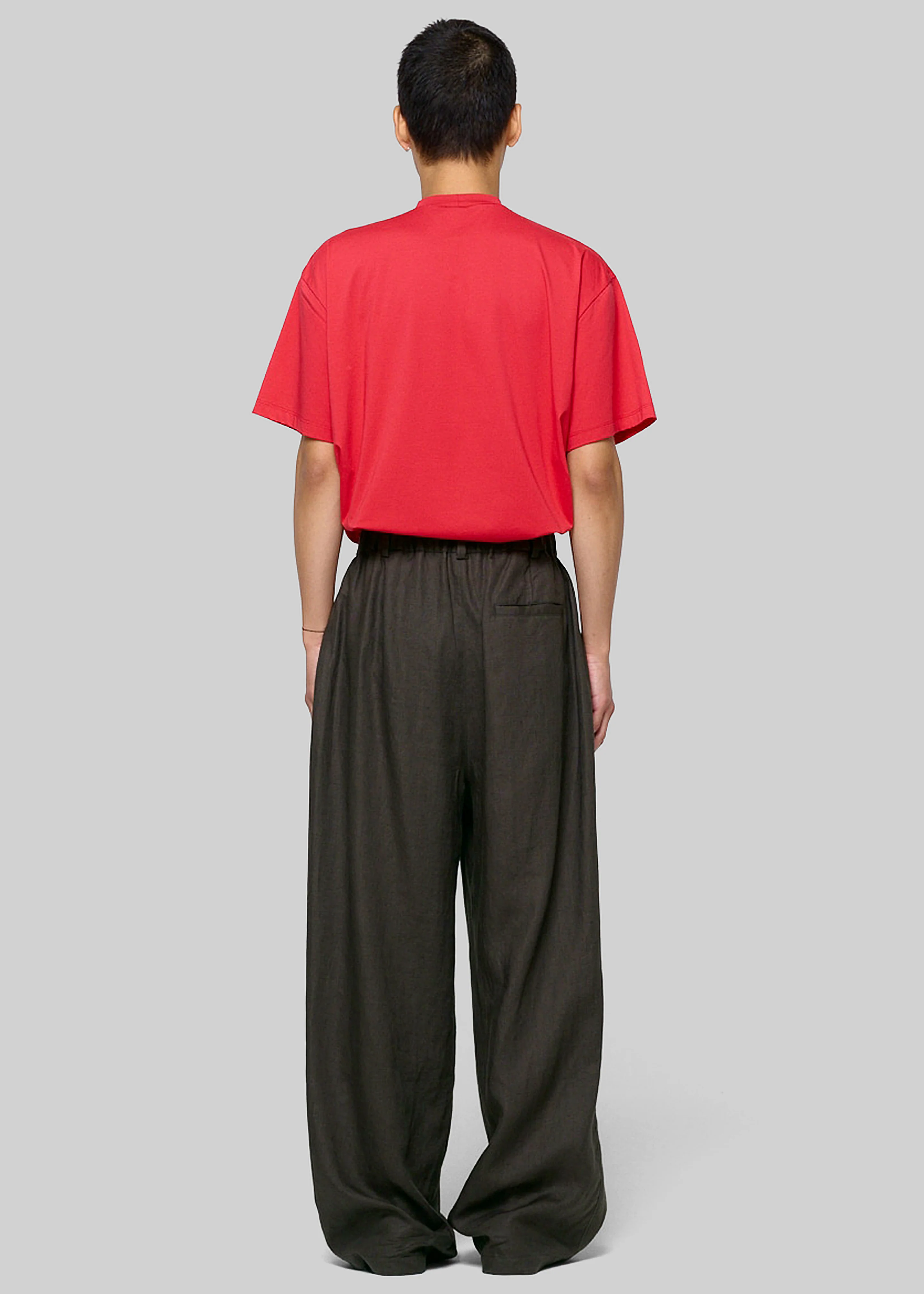 Amomento Linen Two Tuck Wide Pants - Khaki Grey - Image 4