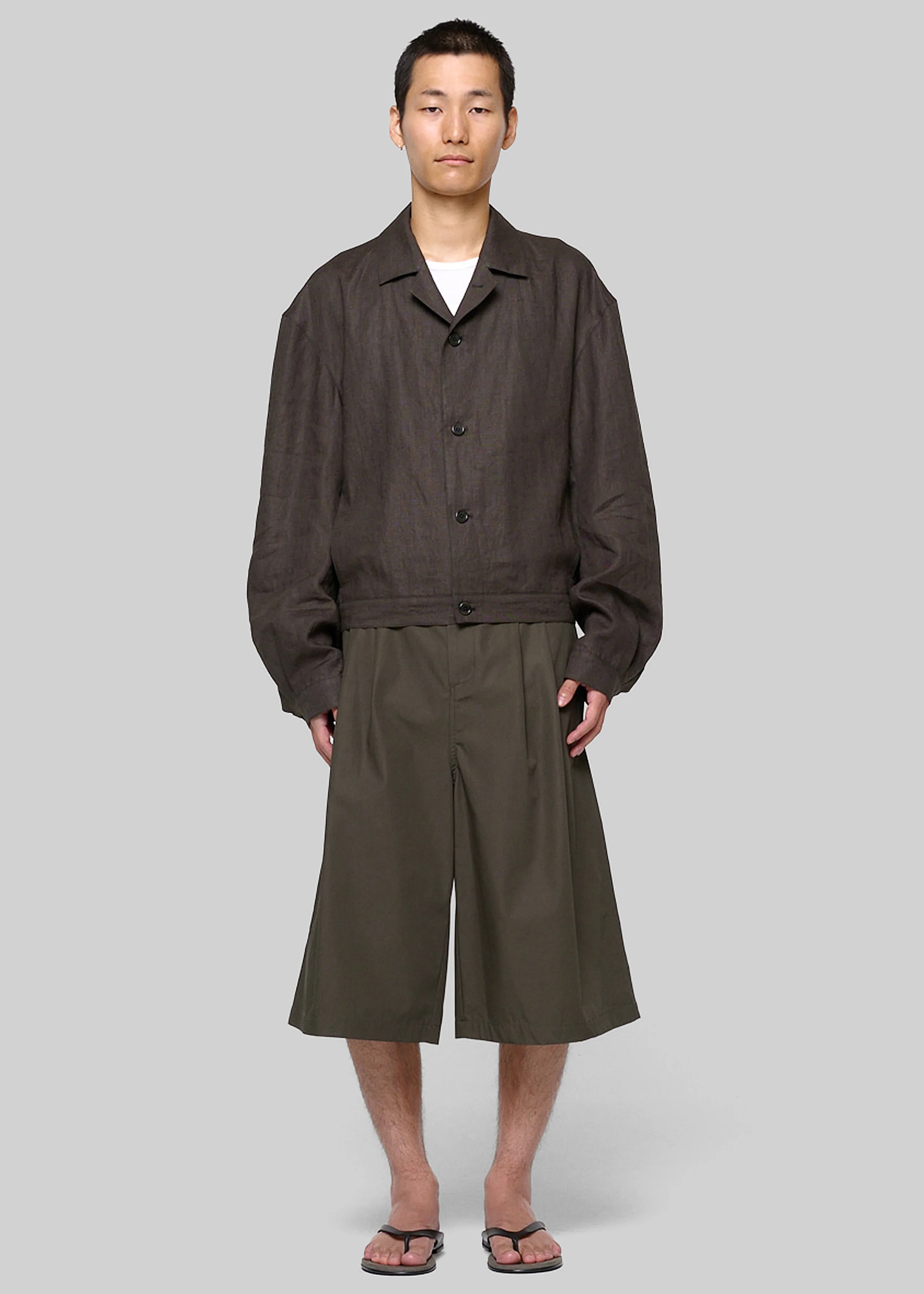 Amomento Two Tuck Wide Shorts - Brown - Image 3