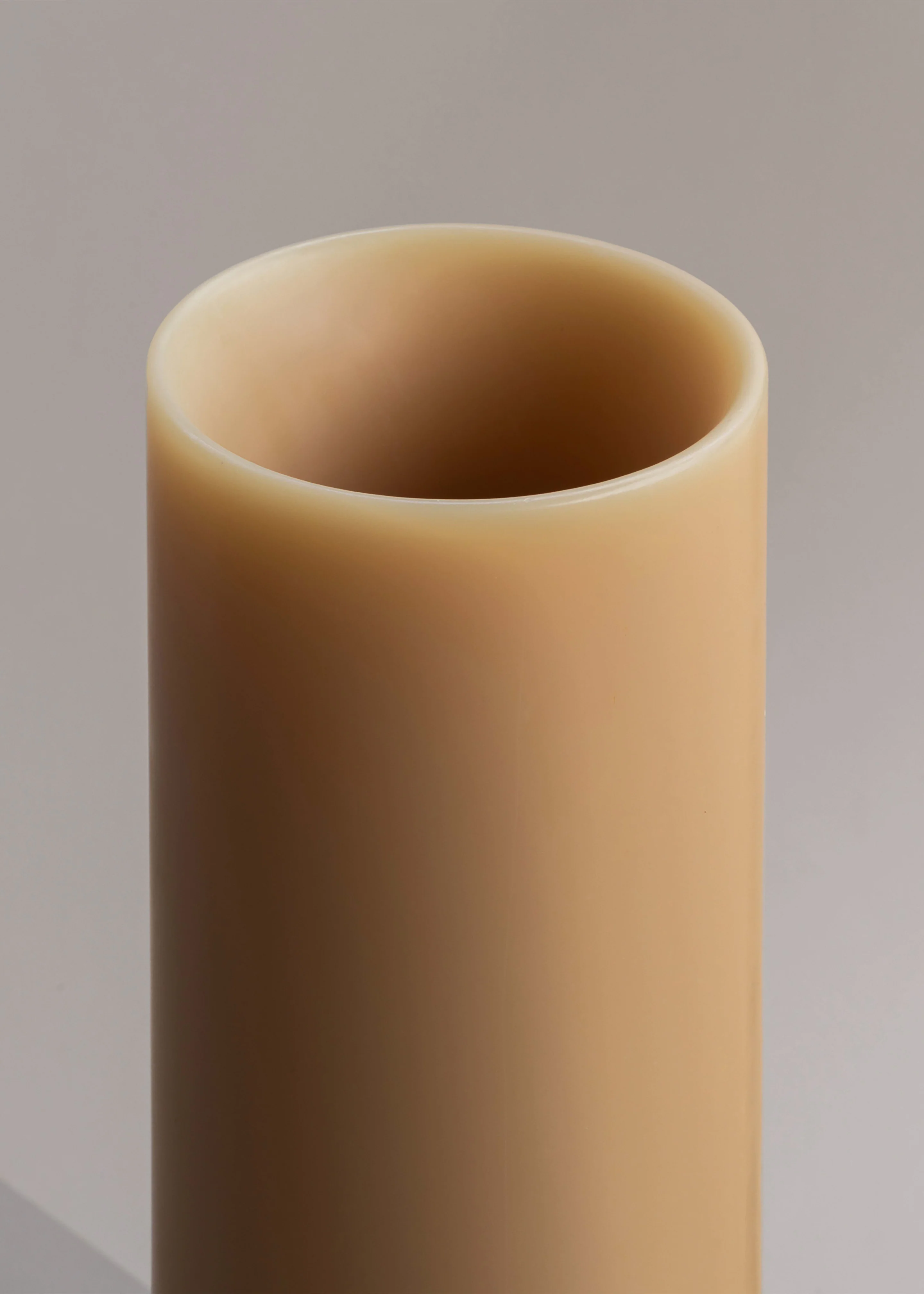Ann Vincent Cave Vase - Sand - Image 3