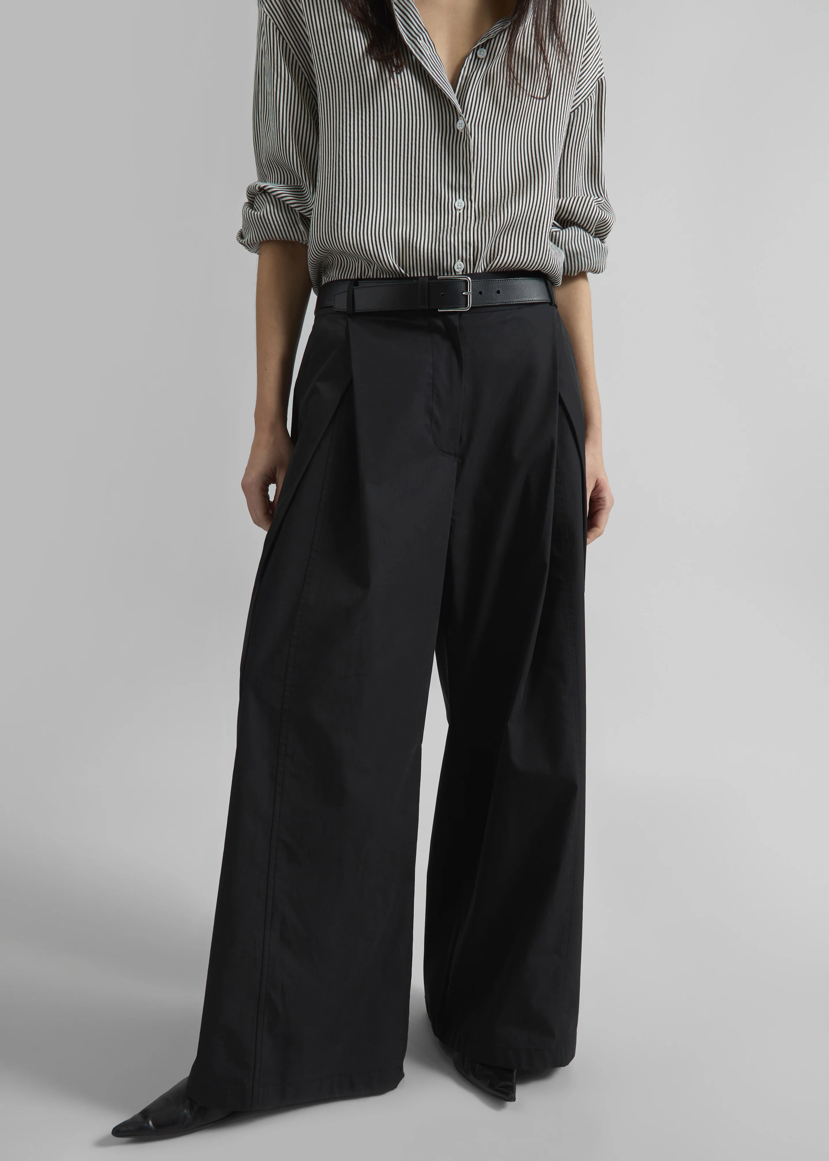 Ballia Pleated Pants - Black - Image 4