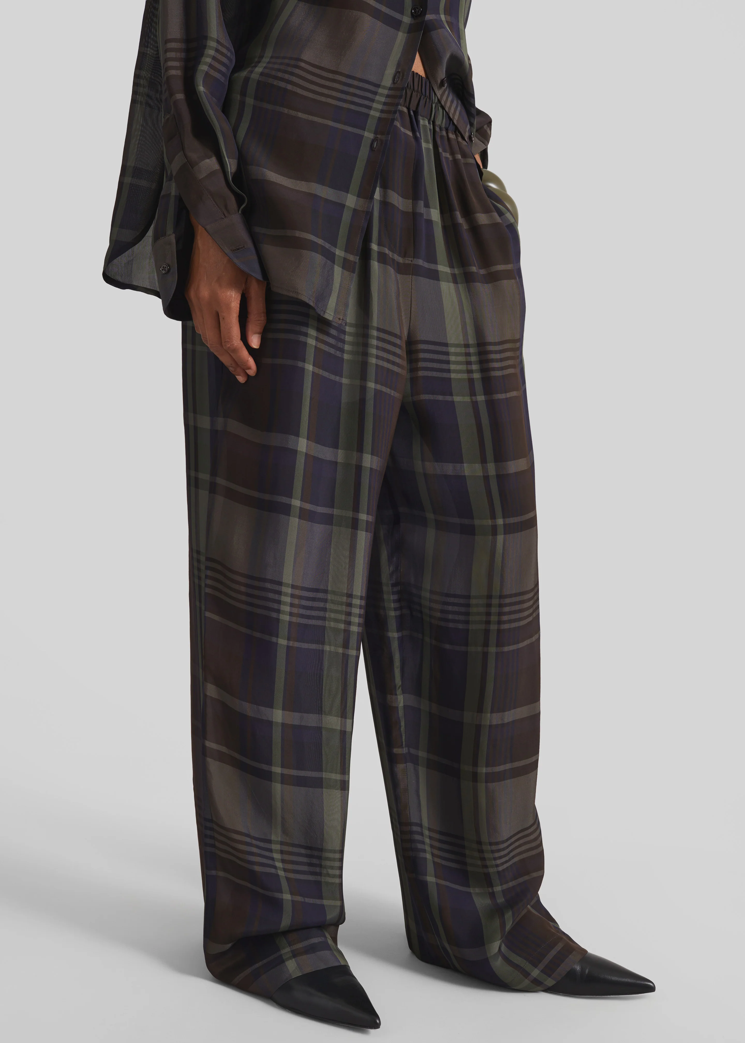Baxter Sheer Fluid Track Pants - Navy Tartan - Image 5