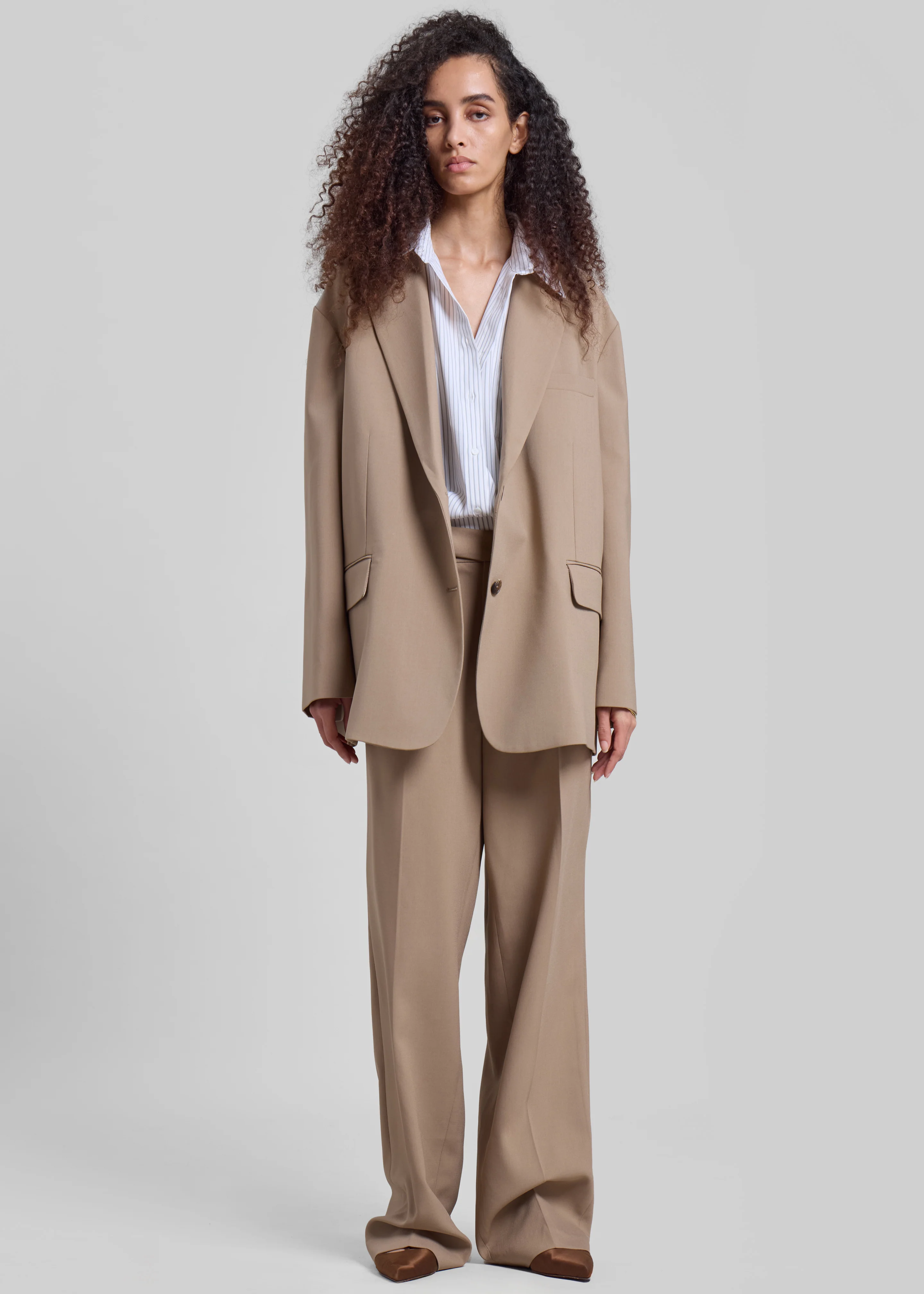 Bea Blazer - Latte - Image 12
