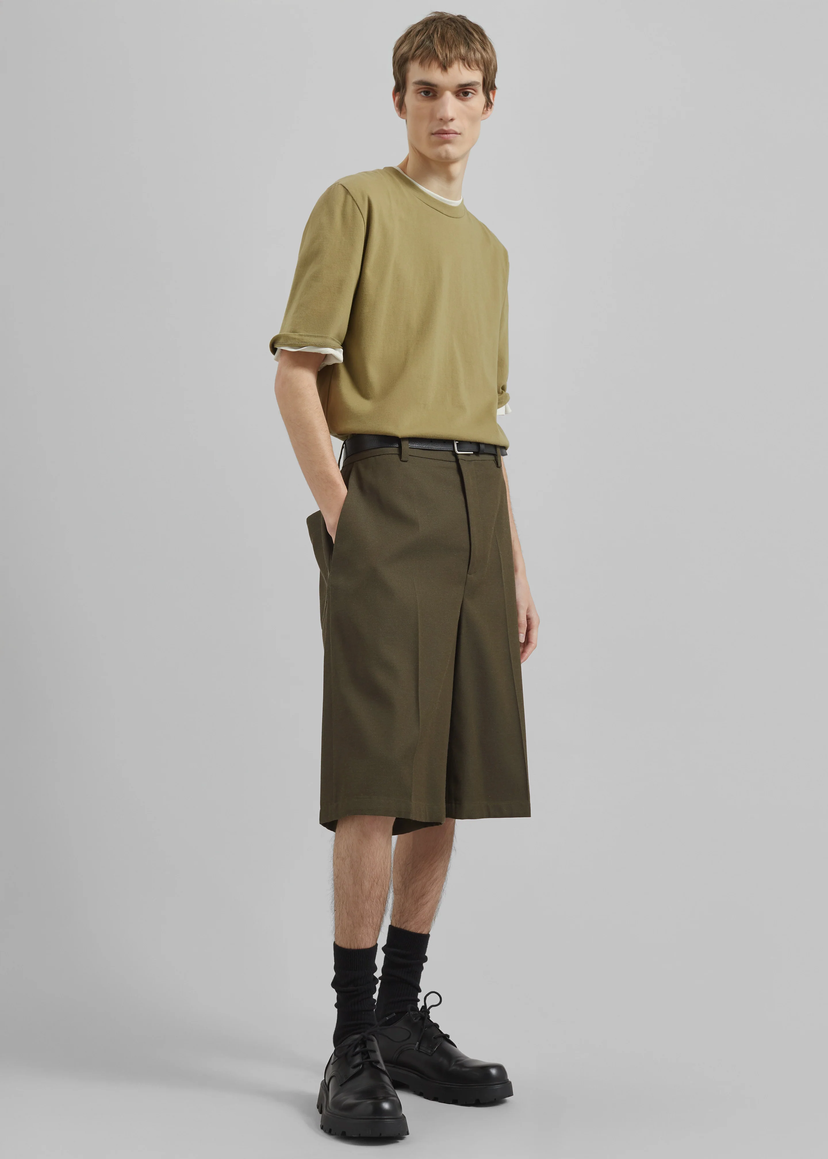 Belgrave Bermuda Shorts - Army Green - Image 6