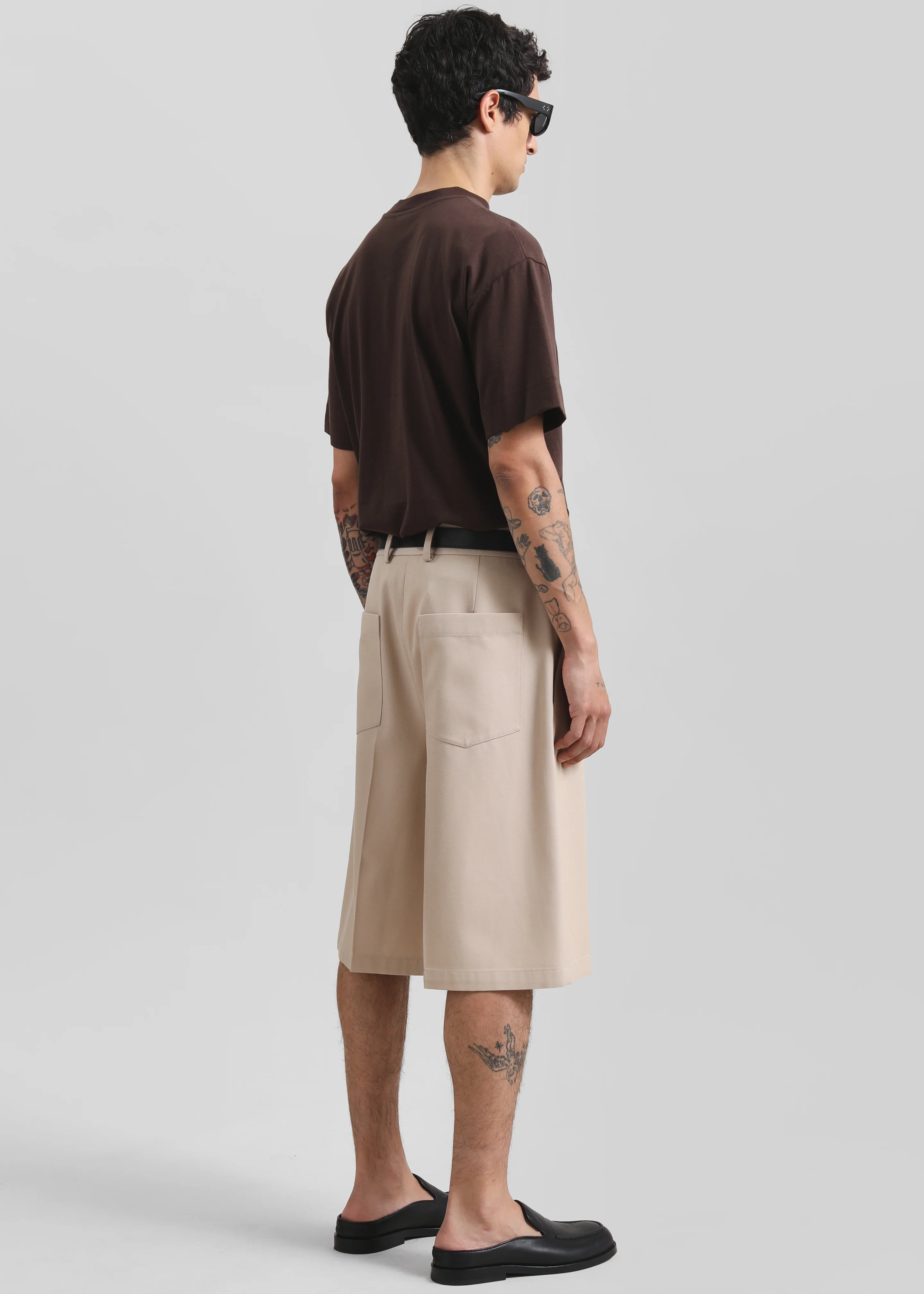 Belgrave Bermuda Shorts - Beige - Image 10