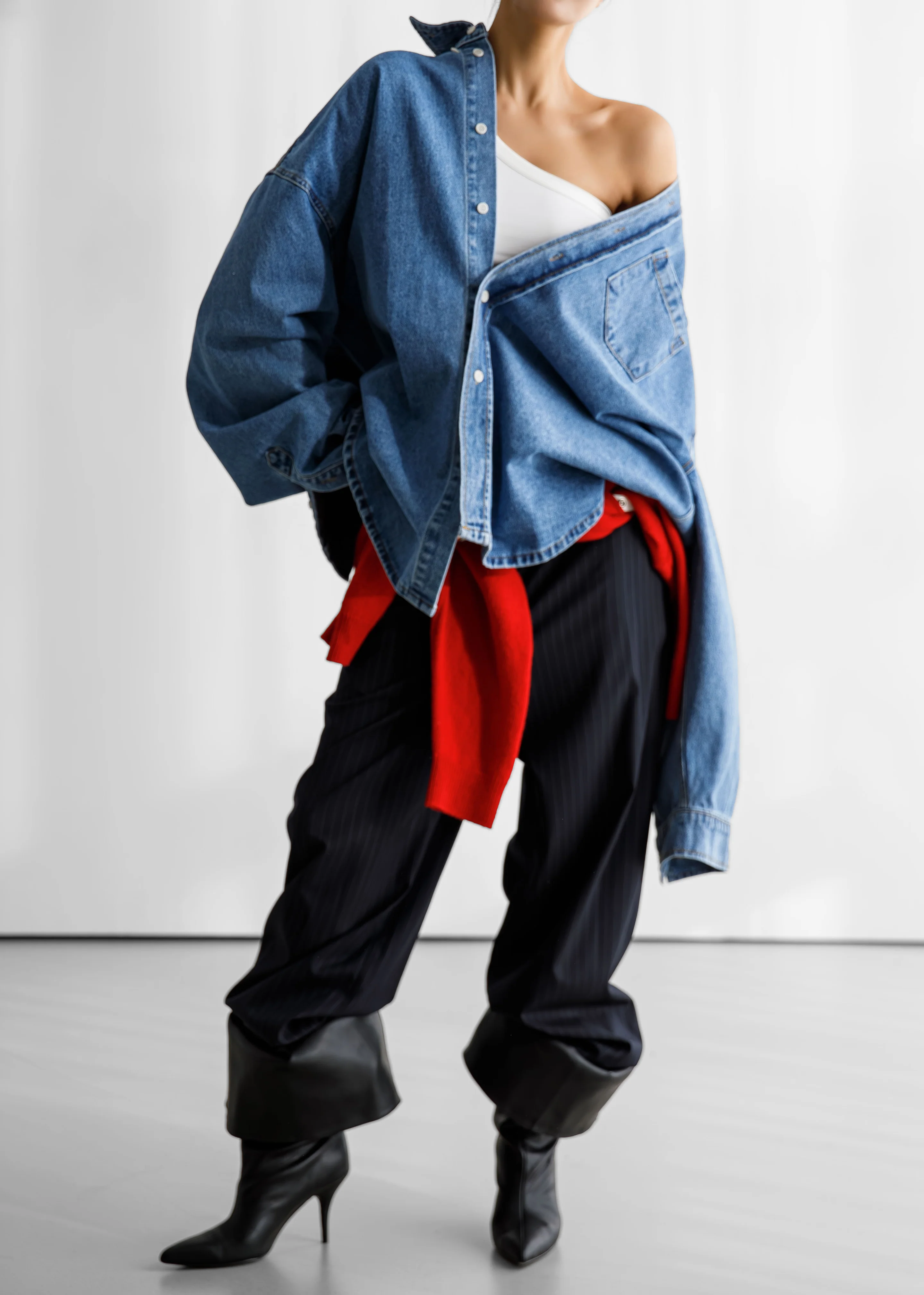 Belvis Oversized Denim Shirt - Medium Wash - Image 3