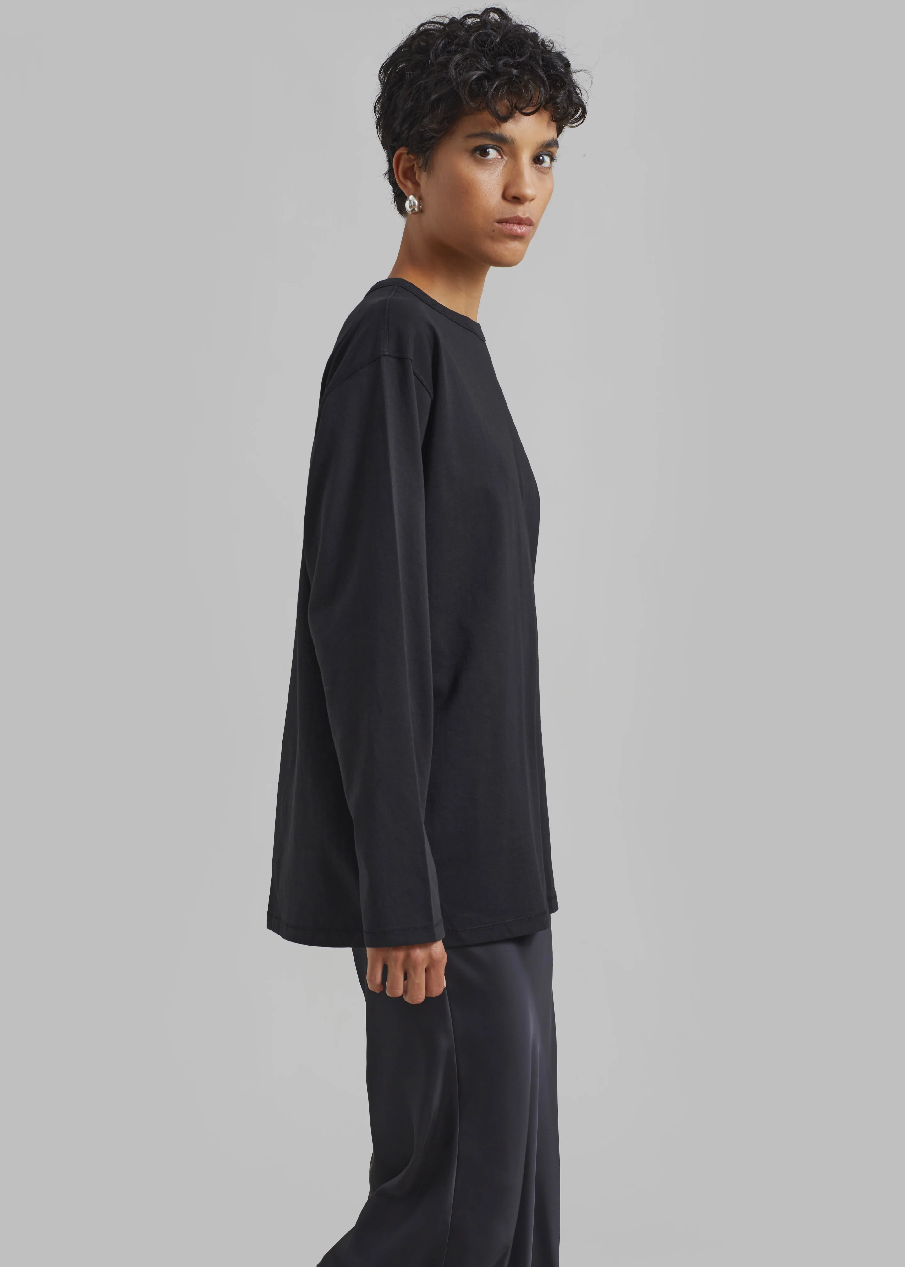Bennett Long Sleeves Tee - Black - Image 5