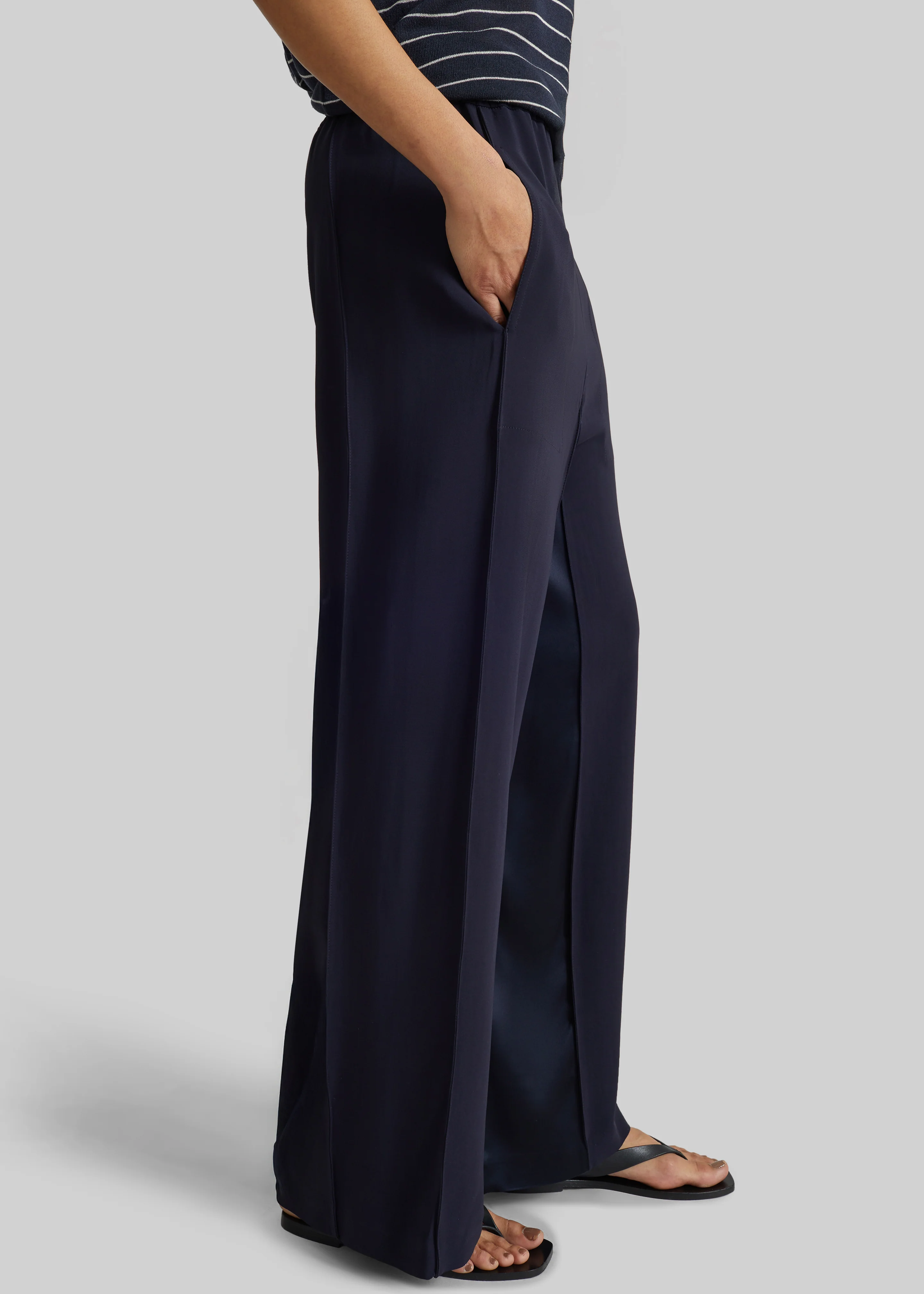 Bevza Wide Leg Culottes - Dark Ink Navy - Image 3