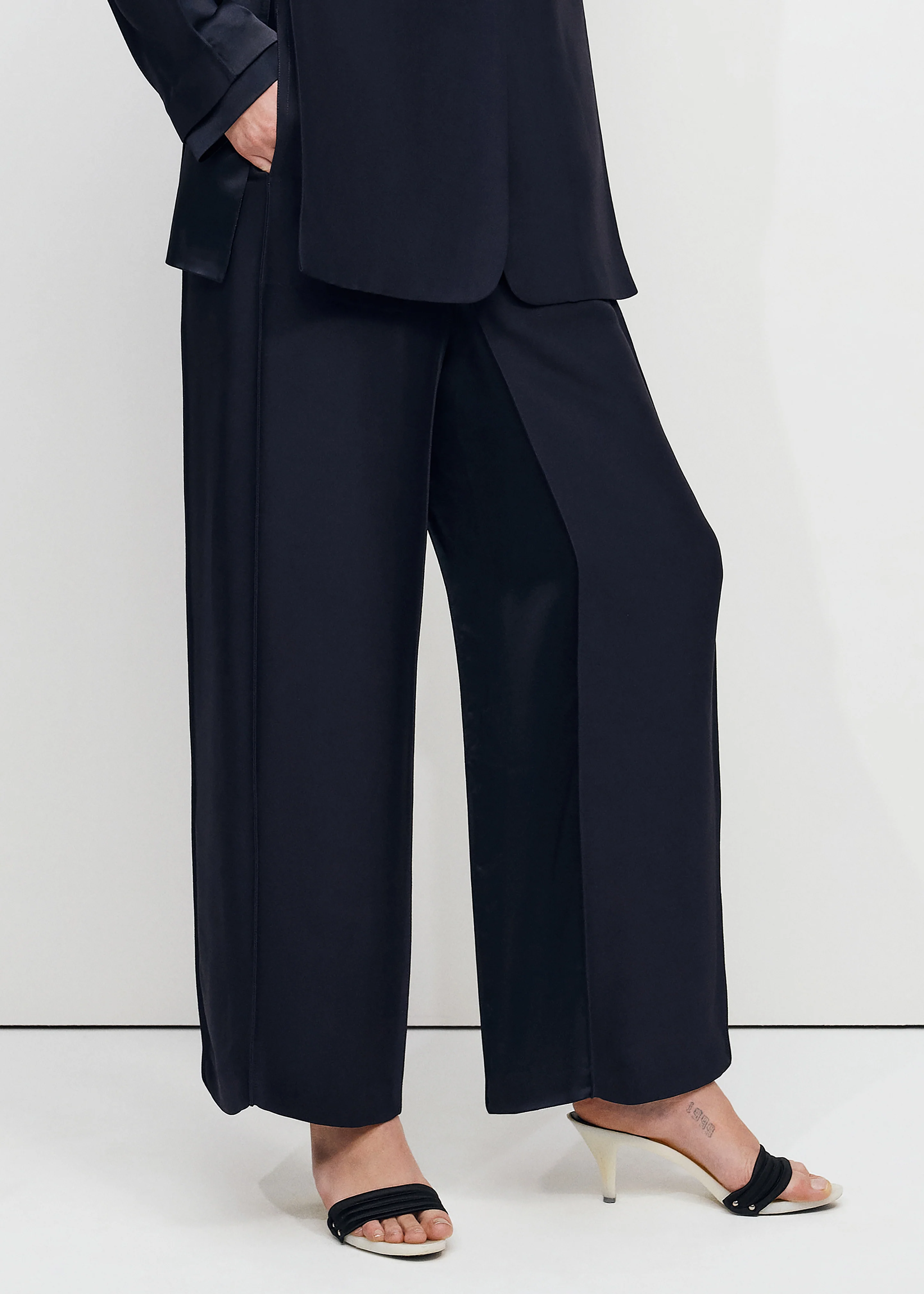 Bevza Wide Leg Culottes - Dark Ink Navy - Image 6