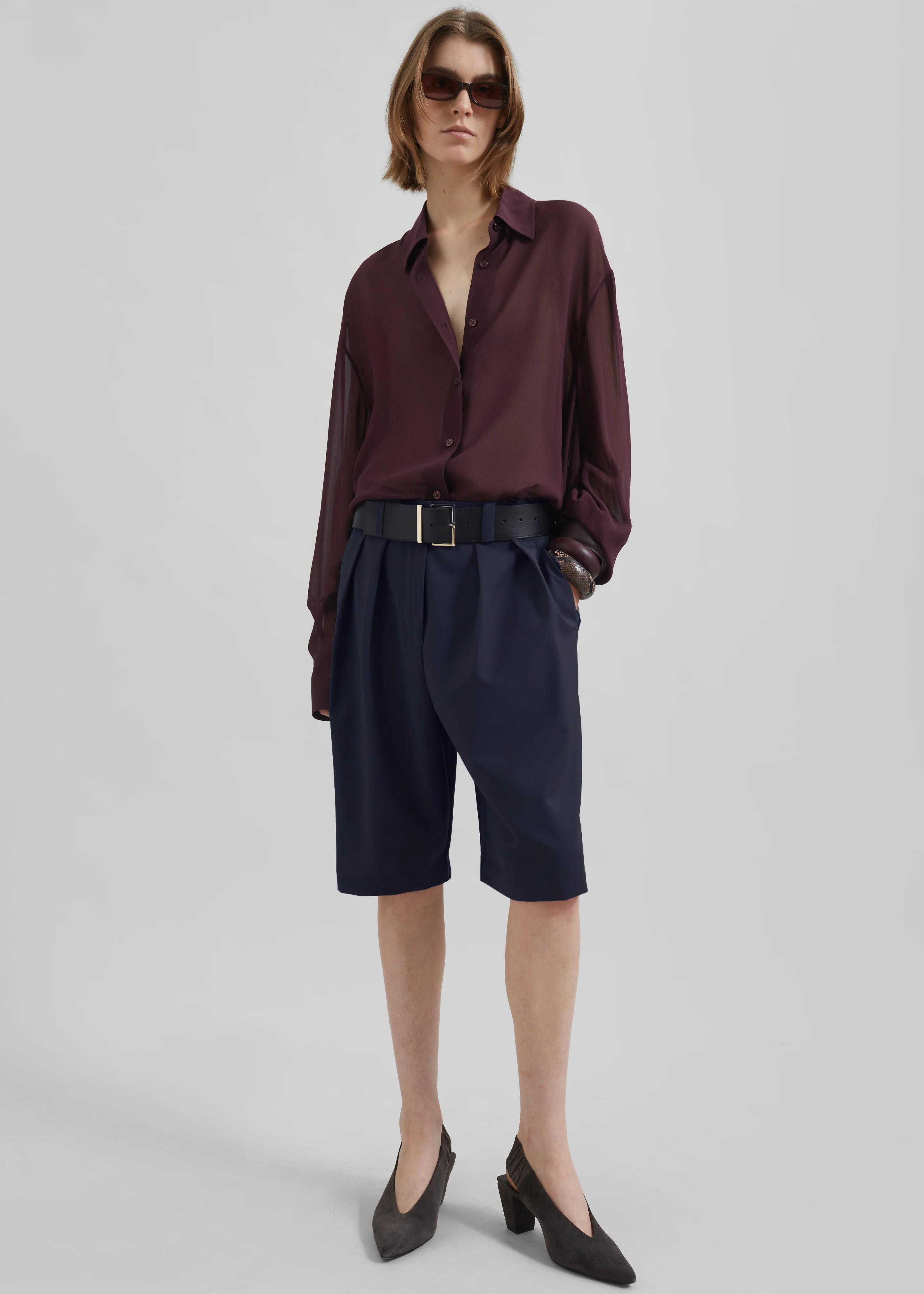 Bilbao Pleated Bermuda Shorts - Navy - Image 4