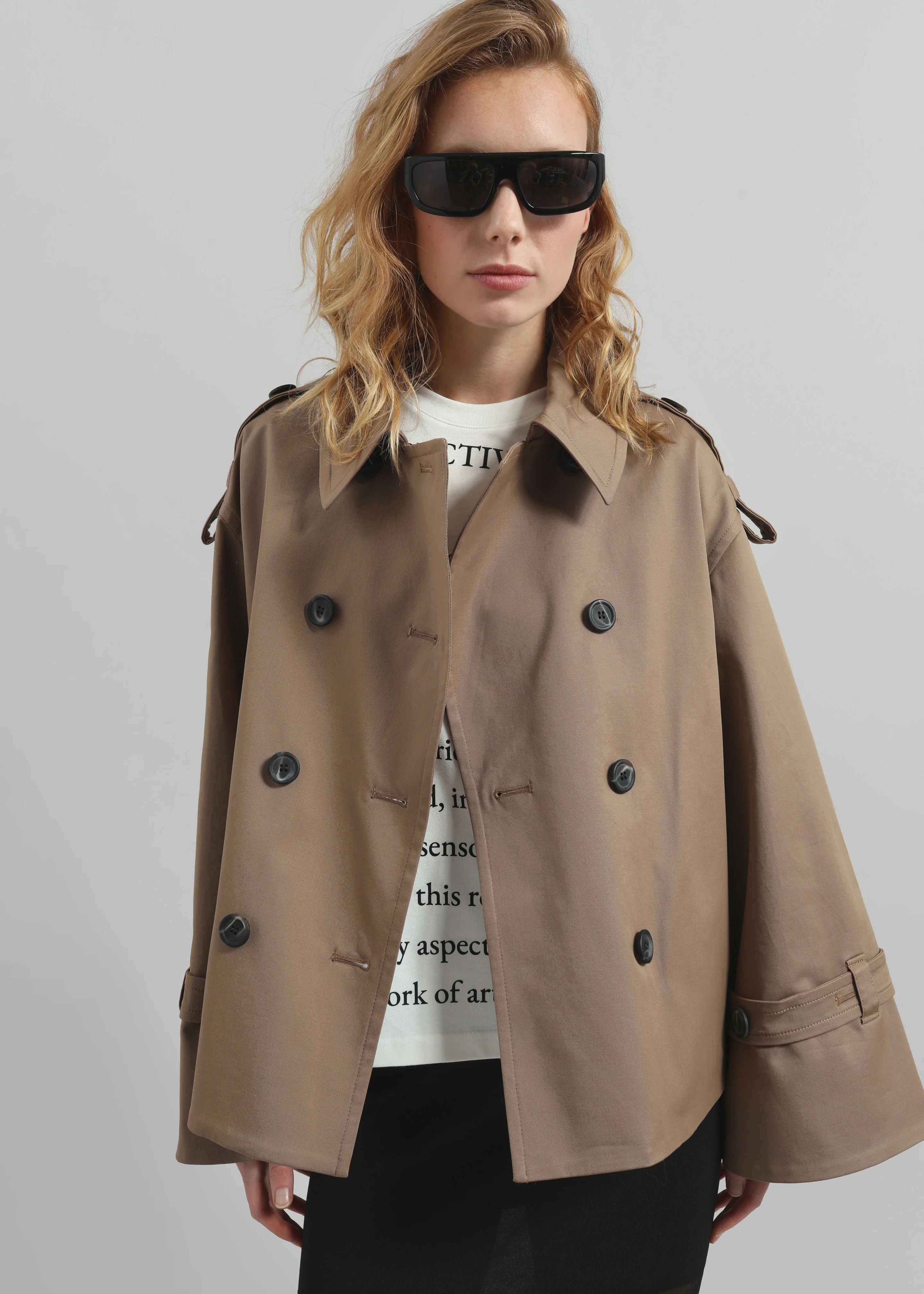 By Malene Birger Alisandra Trench Jacket - Fosil - Image 6
