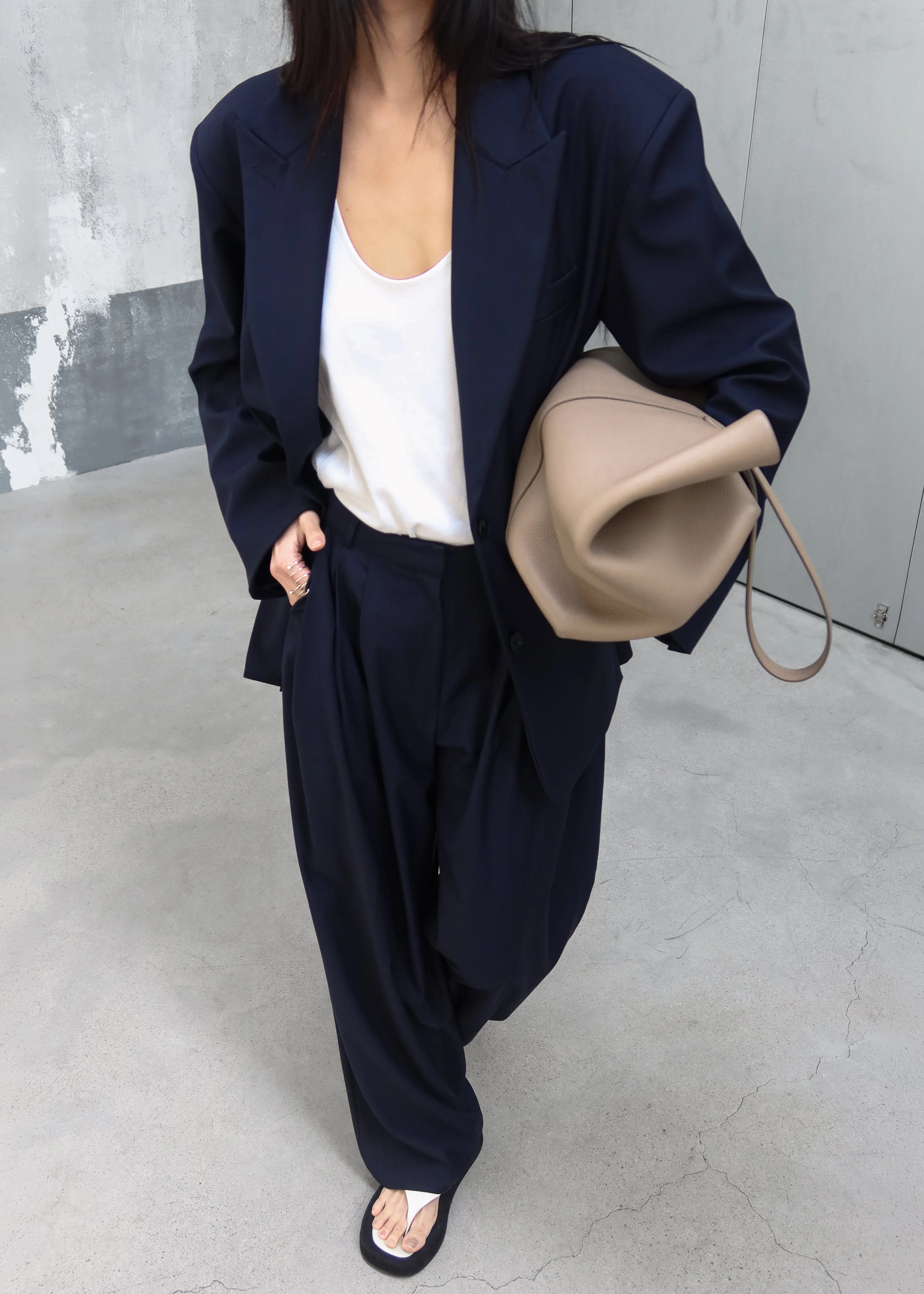 Canmore Pleated Trousers - Navy - Image 3