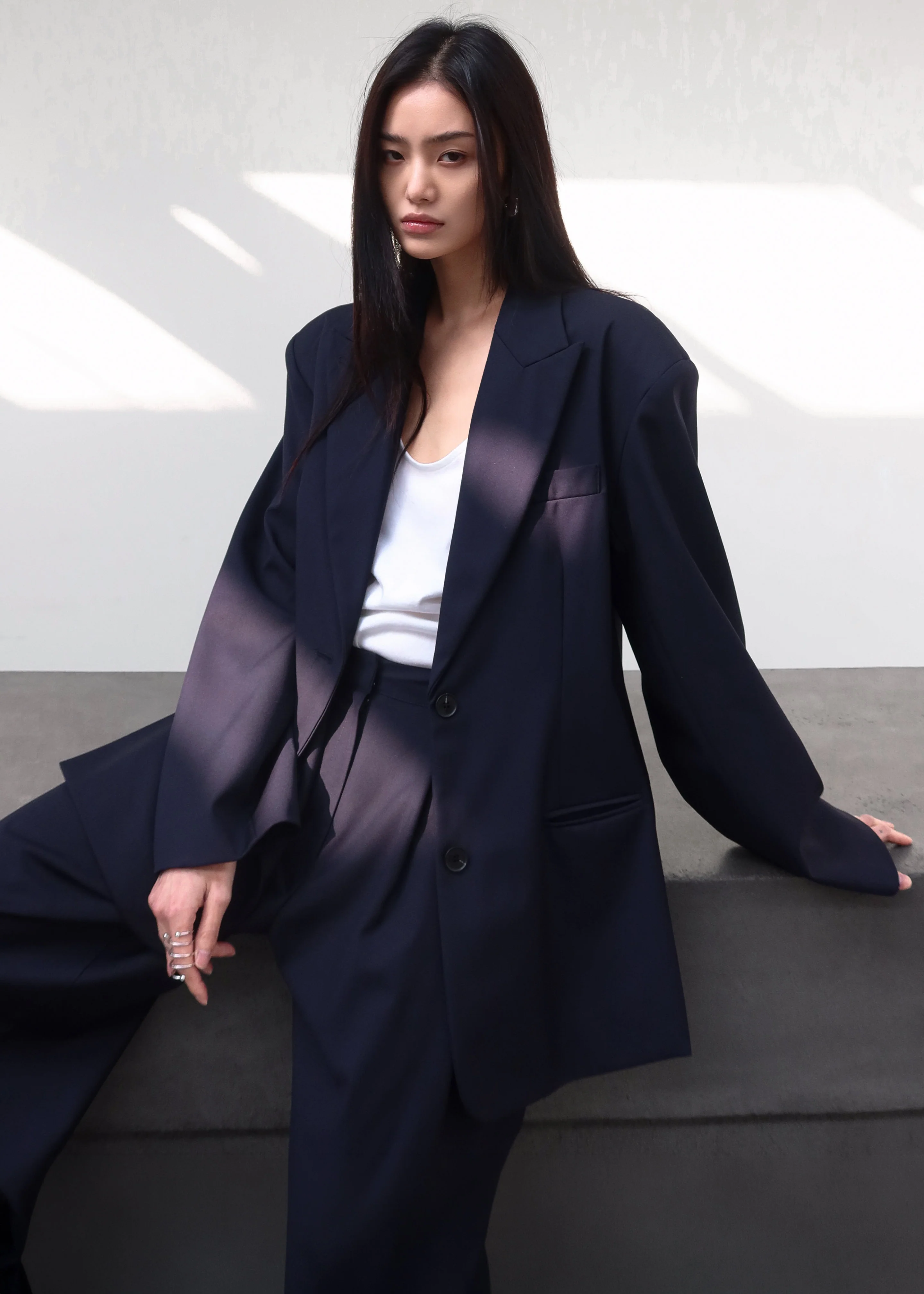 Canmore Pleated Trousers - Navy - Image 6