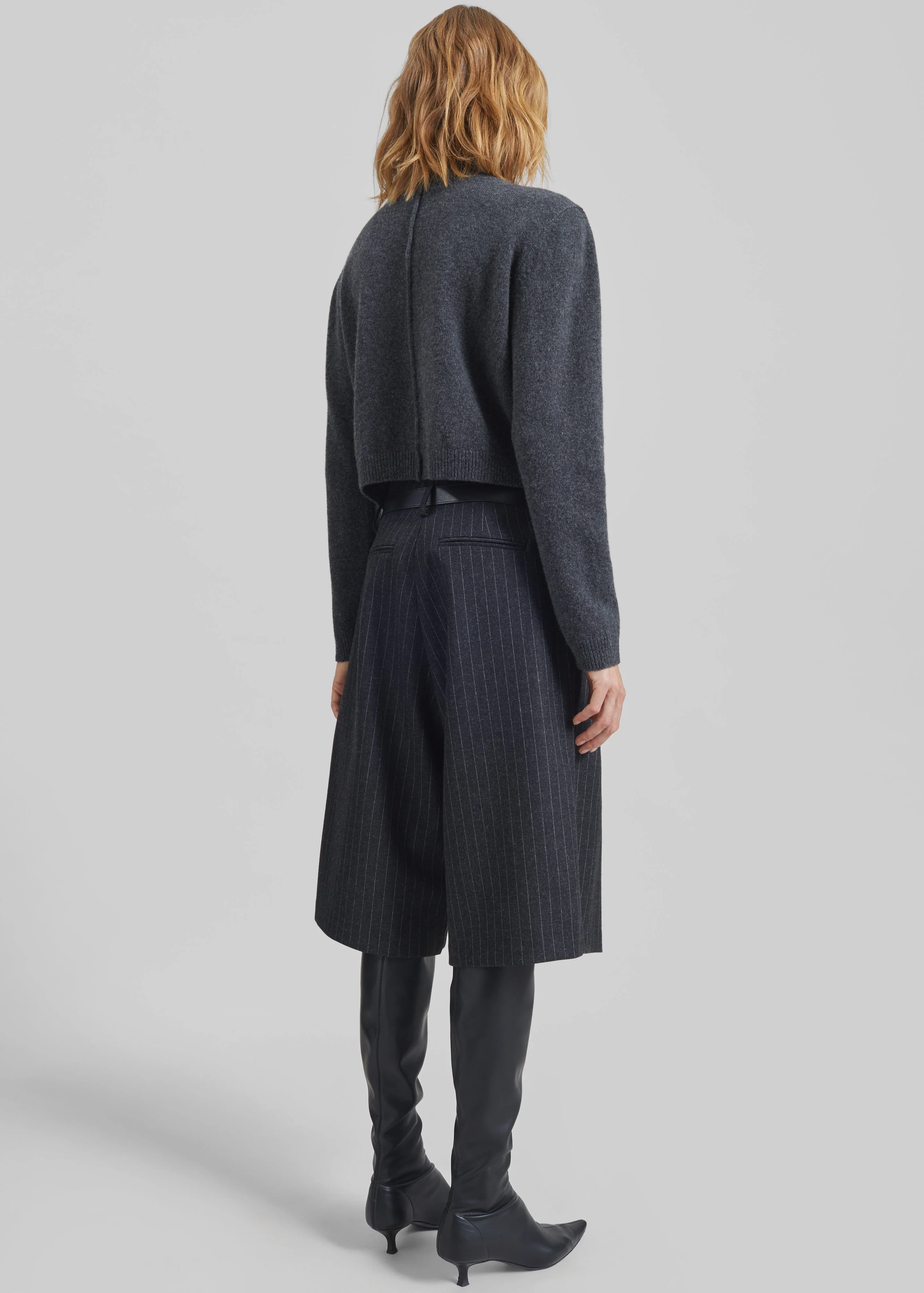 Carlow Bermuda Shorts - Charcoal/White Pinstripe - Image 9