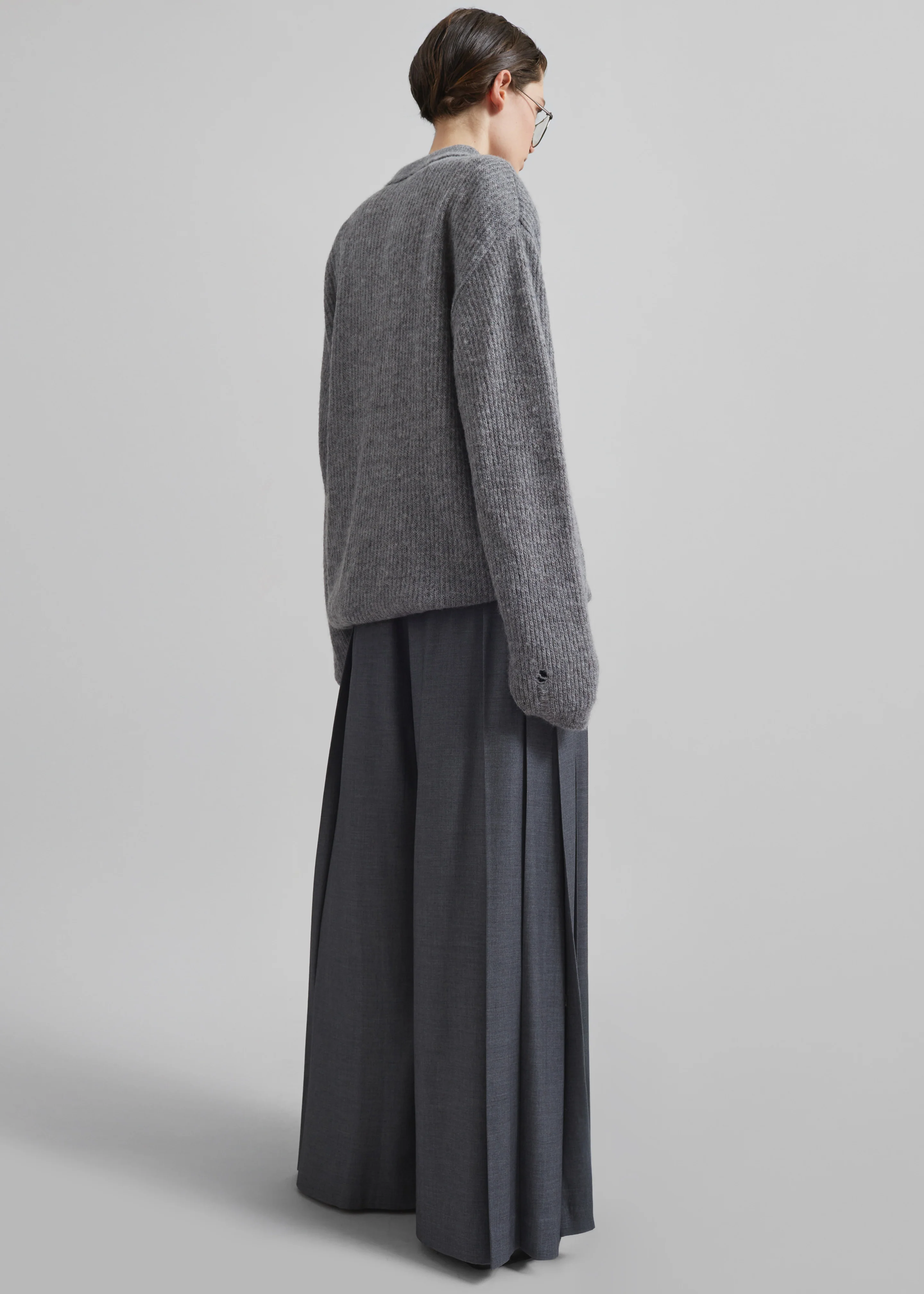 Carrick Pleated Wide Trousers - Dark Grey Melange - Image 13