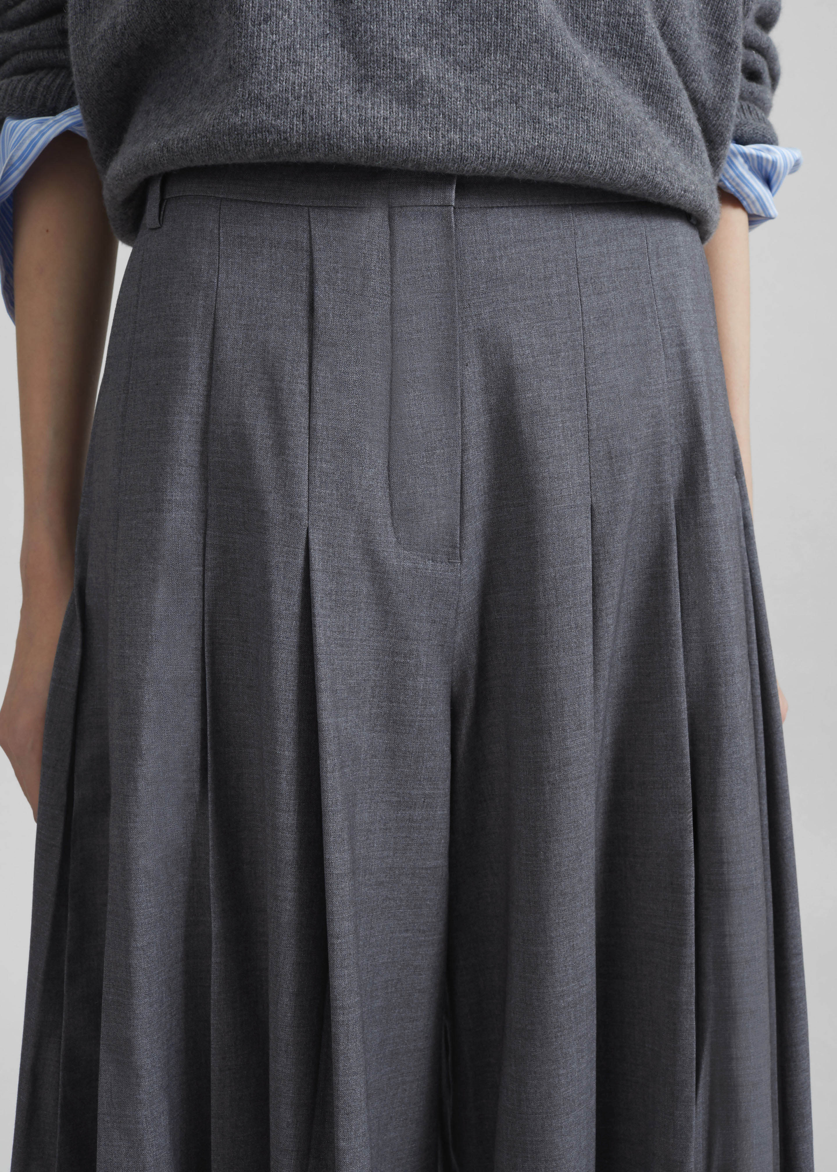 Carrick Pleated Wide Trousers - Dark Grey Melange - Image 6