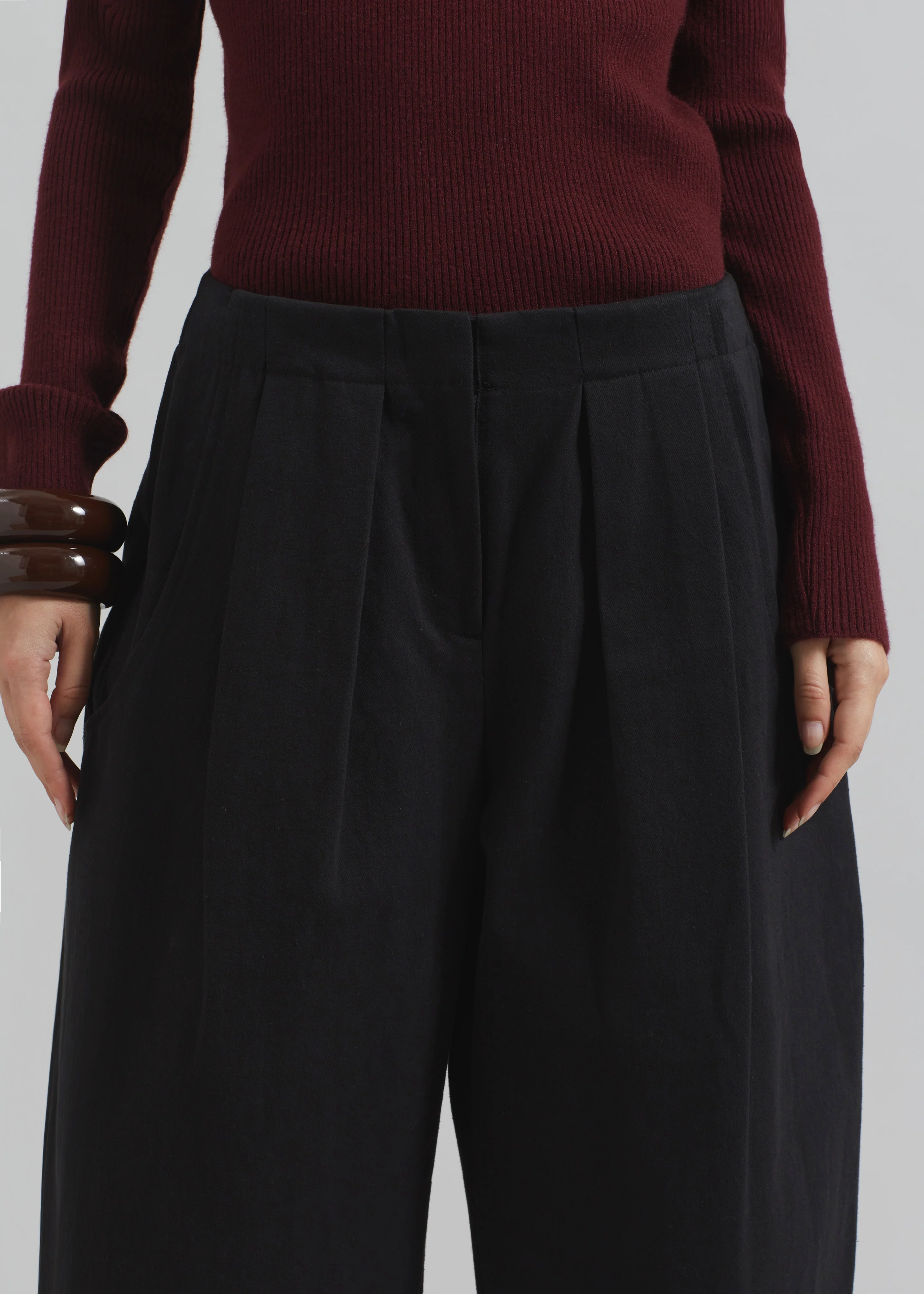 Cedar Bermuda Shorts - Black - Image 6