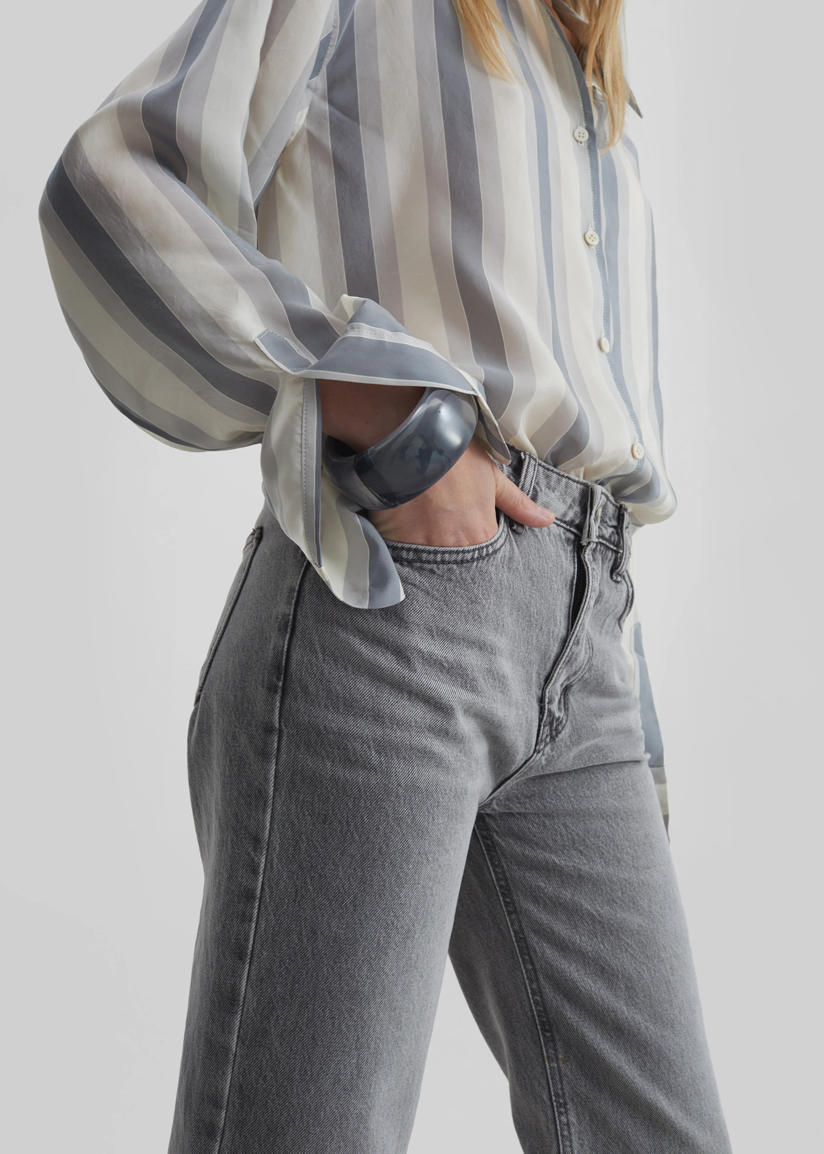 Cig Straight Jeans - Grey Wash - Image 3