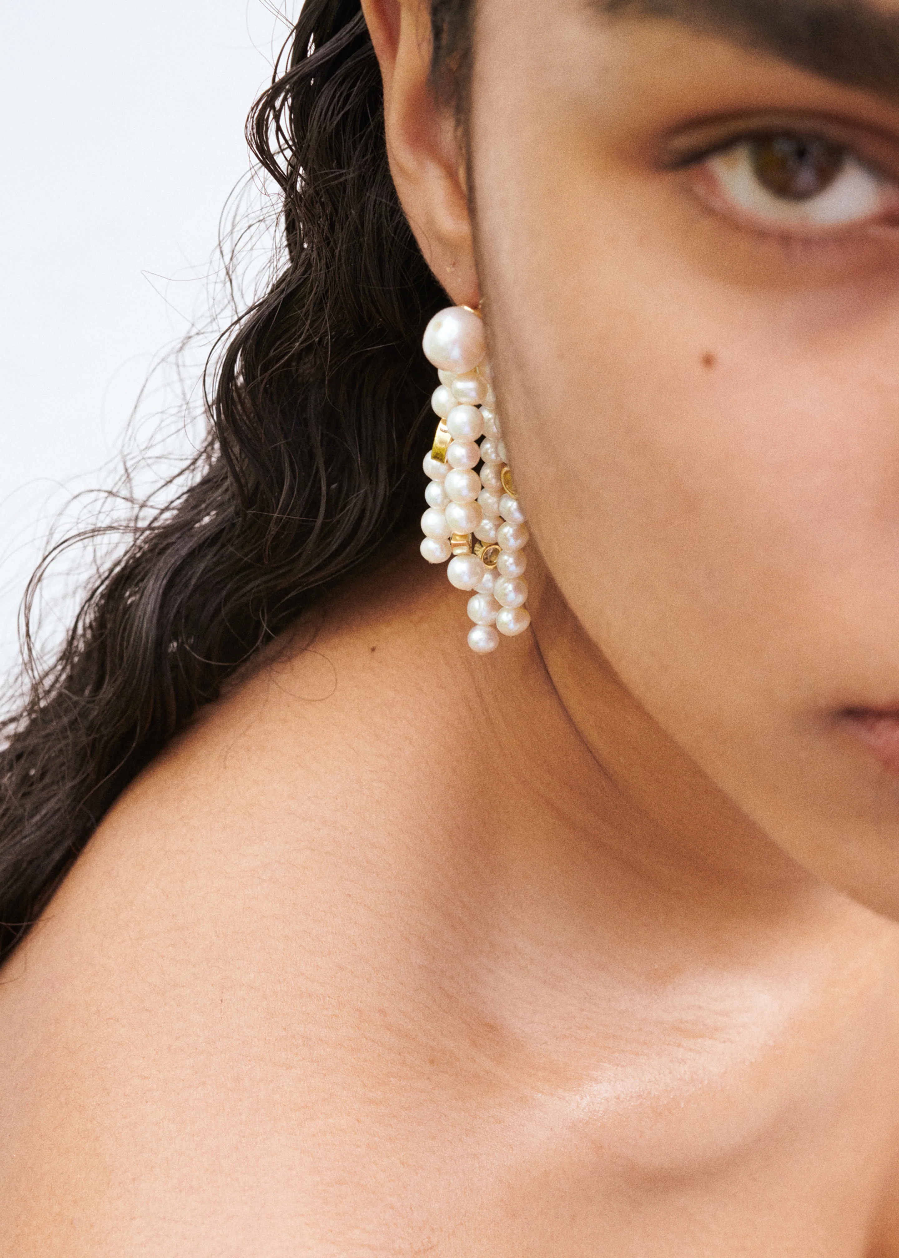 Completedworks The Bay of Thoughts Earrings - Pearl/Gold Vermeil - Image 2