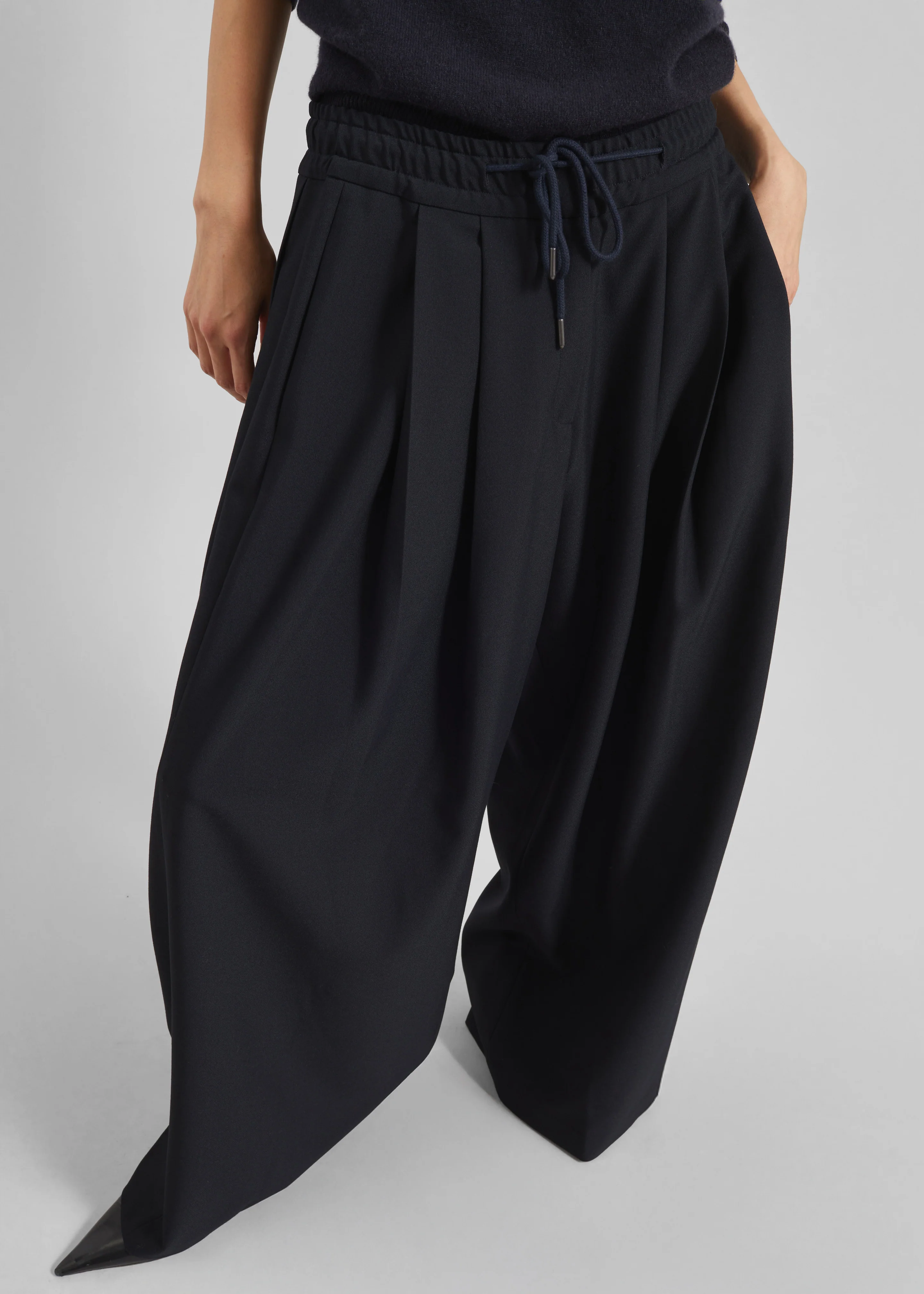 Corlen Pleated Wide Pants - Dark Navy - Image 2
