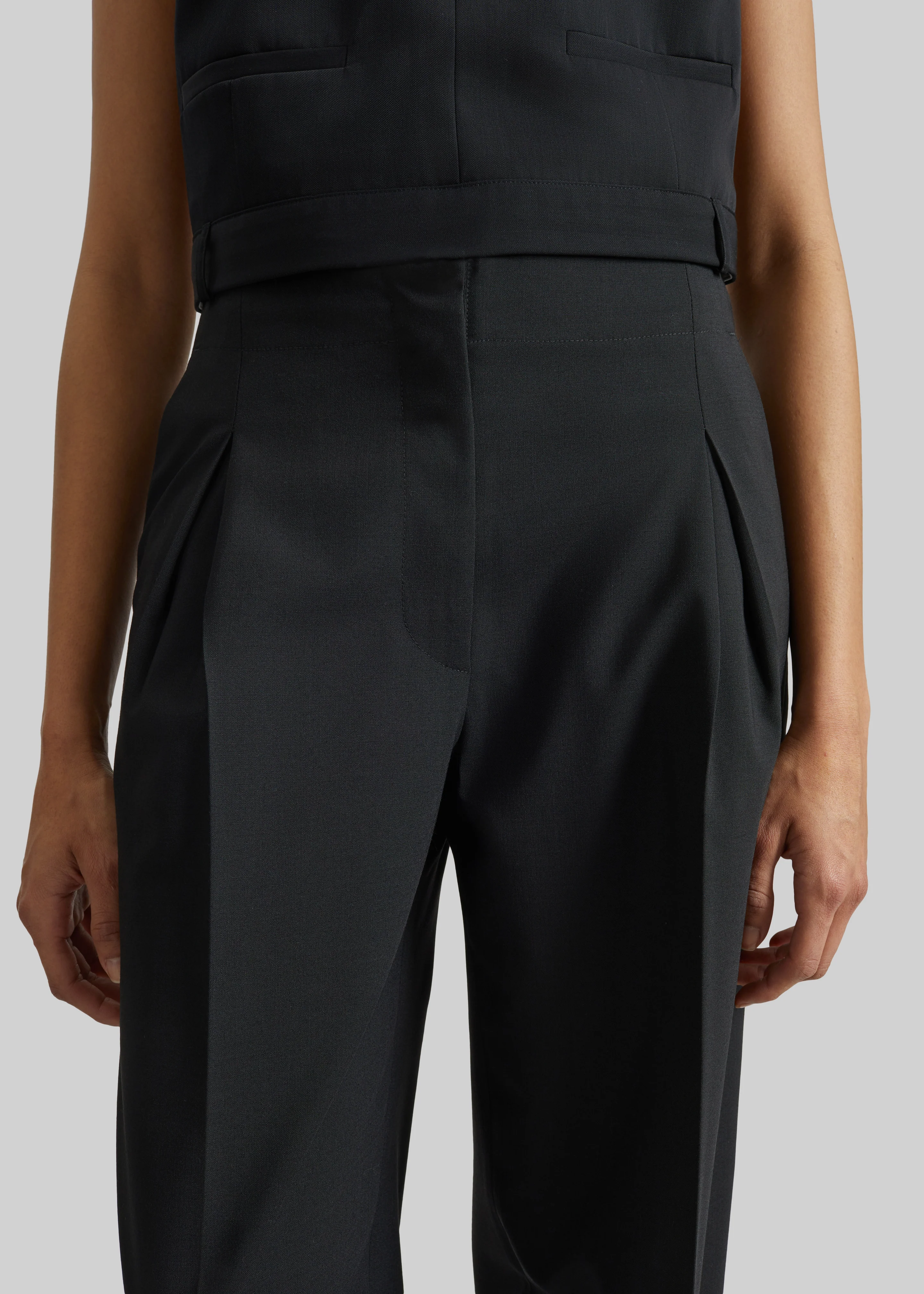 Covert Pleated Pants - Black - Image 4