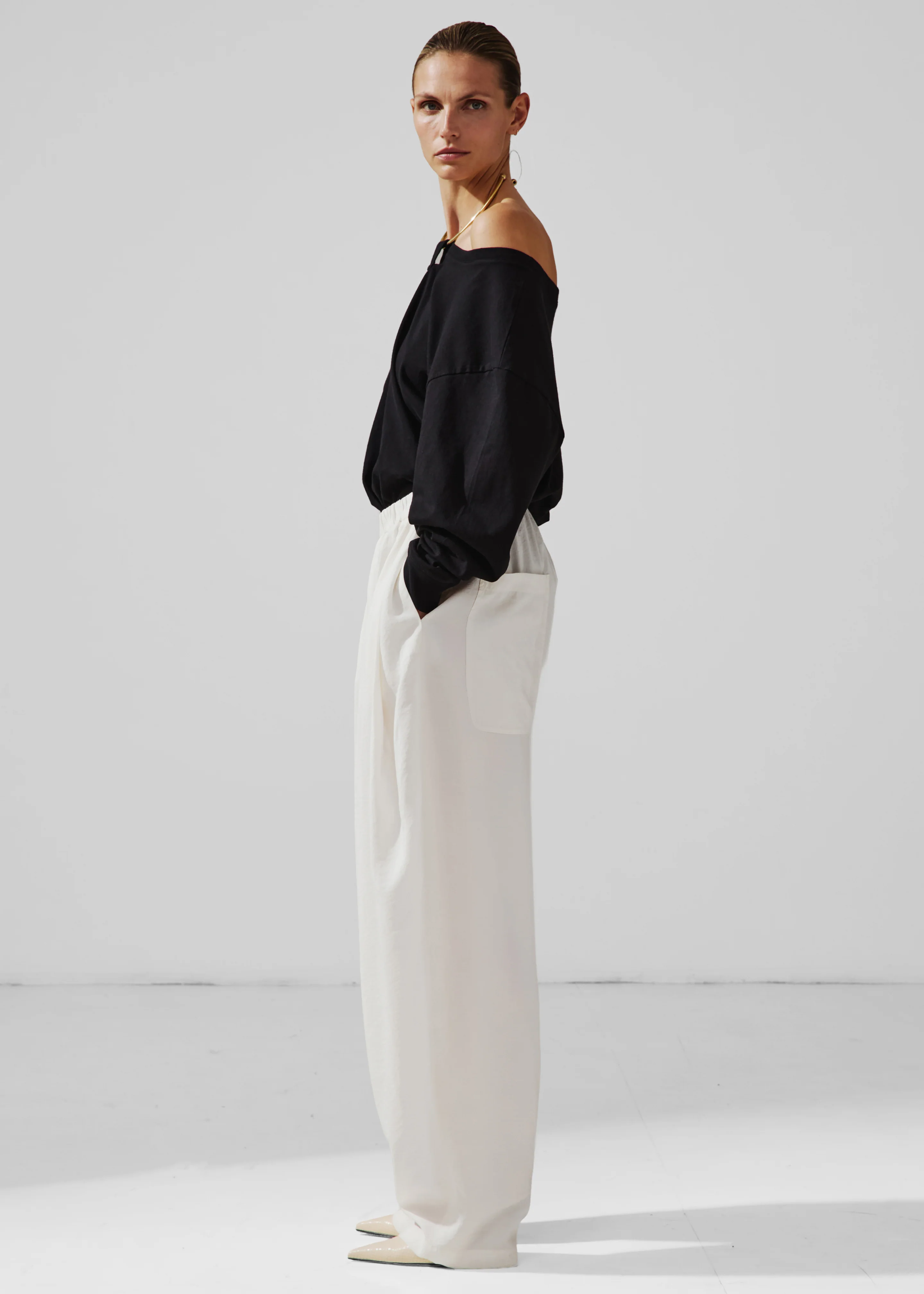 Darkpark Erin Necklace Off-Shoulder Top - Black - Image 4
