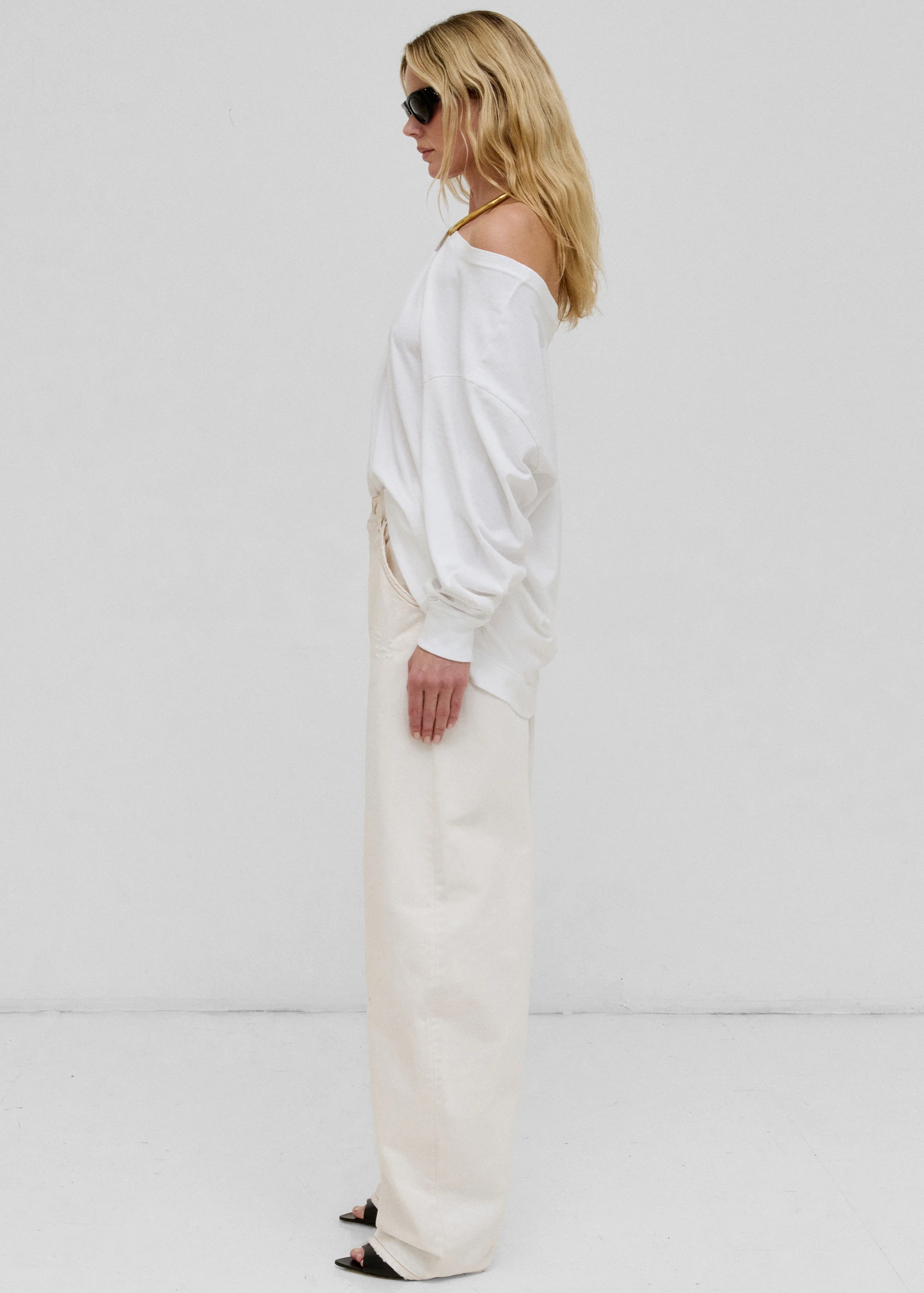 Darkpark Erin Necklace Off-Shoulder Top - White - Image 3