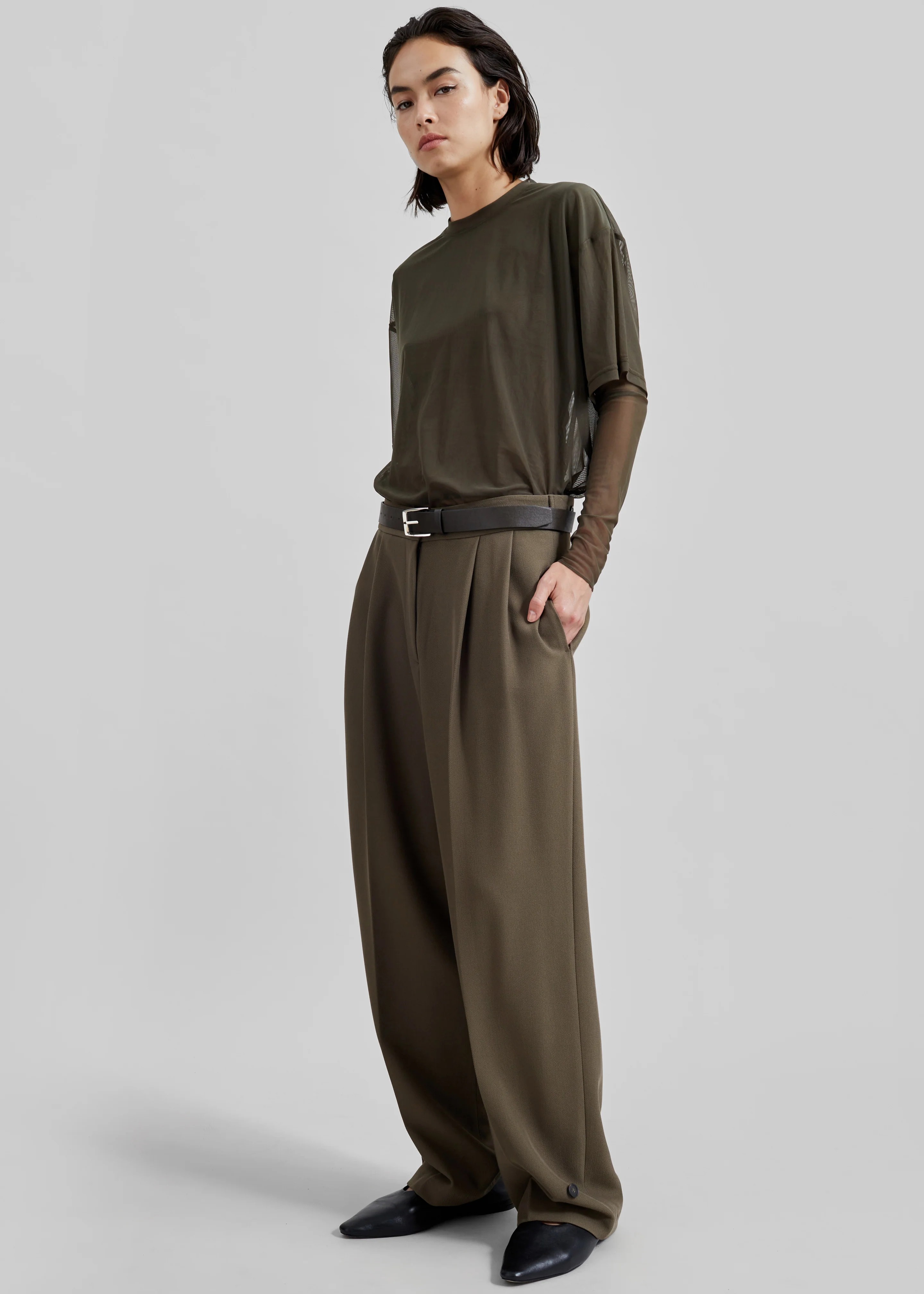 Dina Pleated Trousers - Khaki - Image 11