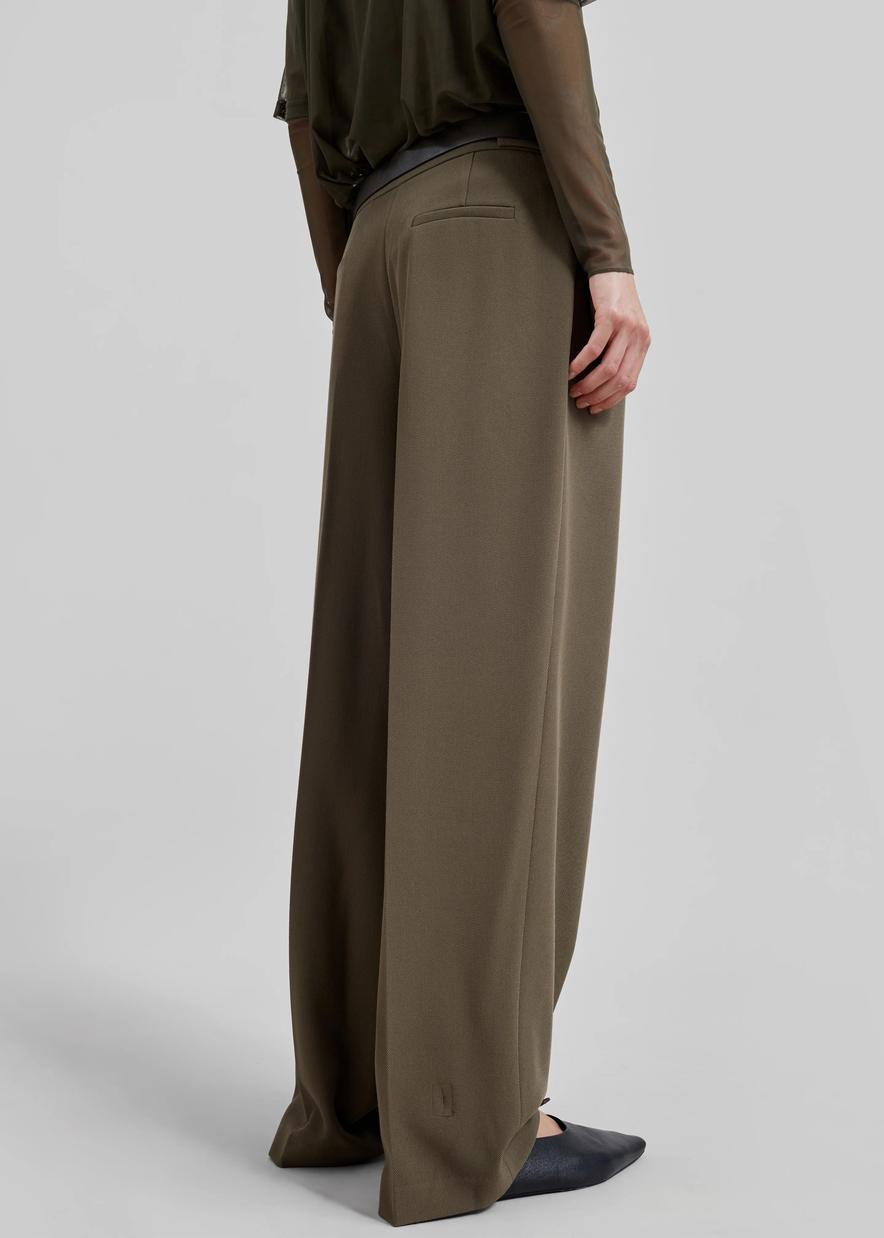 Dina Pleated Trousers - Khaki - Image 15