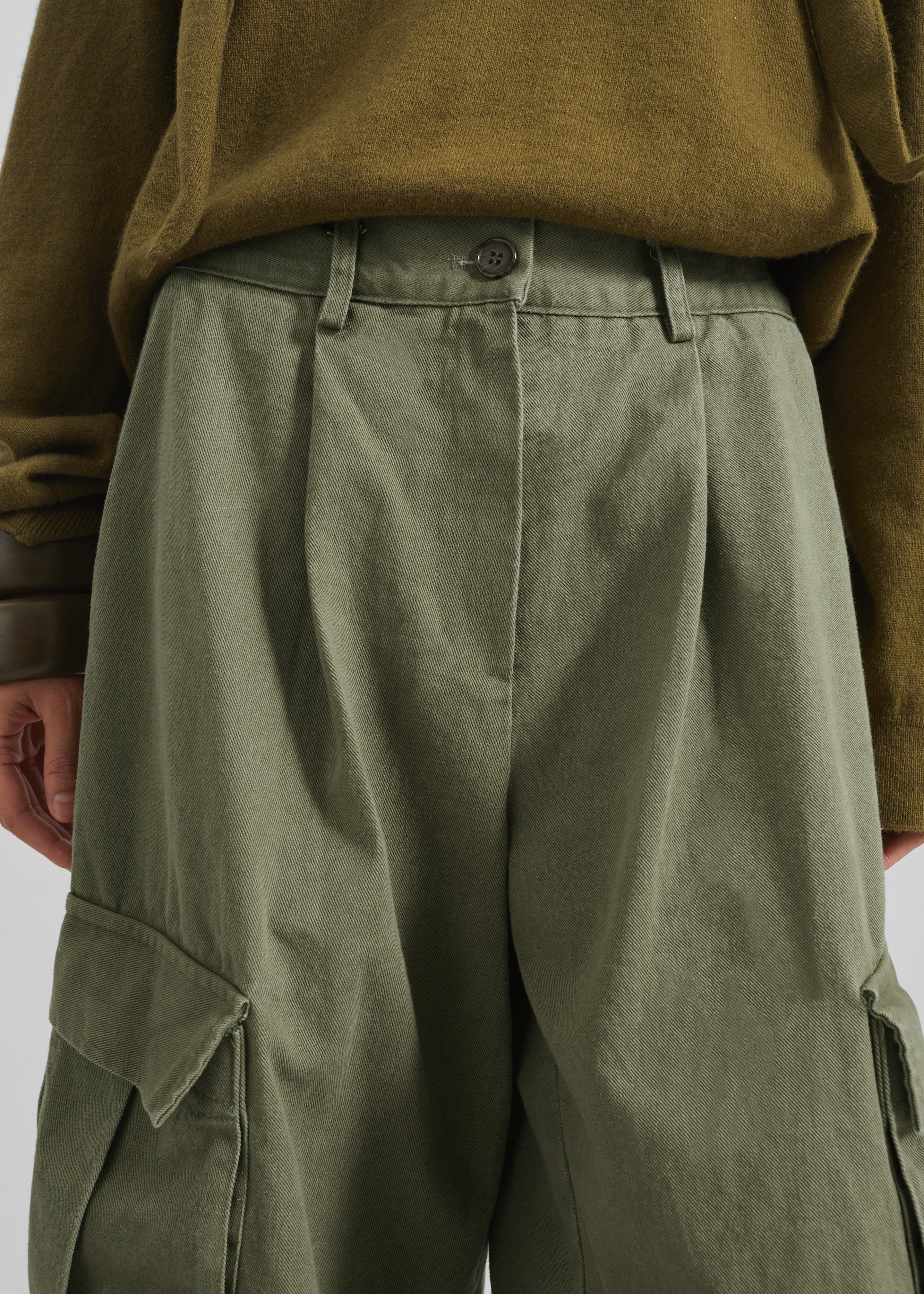 Dorva Cargo Bermuda Shorts - Pale Olive - Image 3
