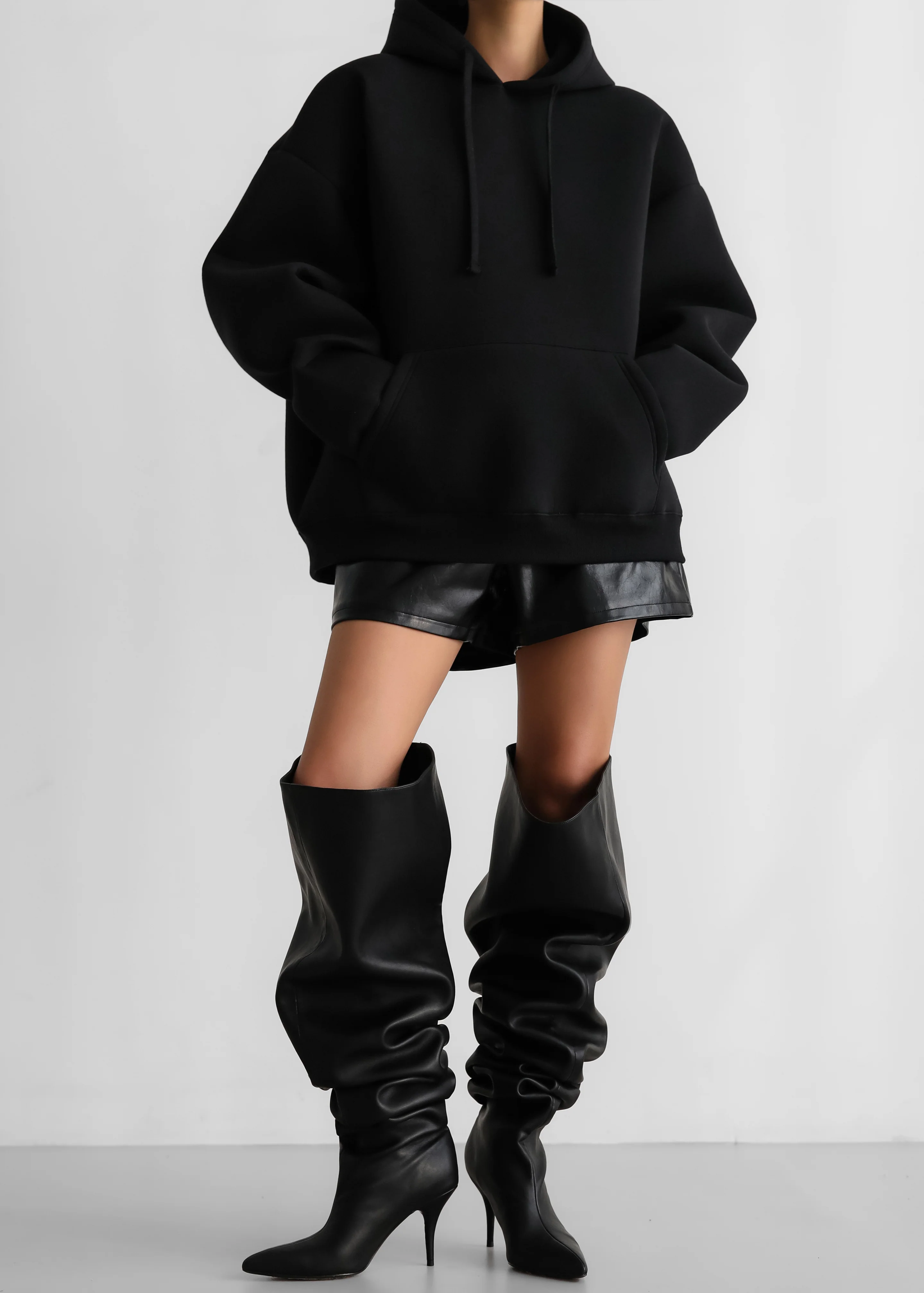Easton Oversized Hoodie - Black - Image 4