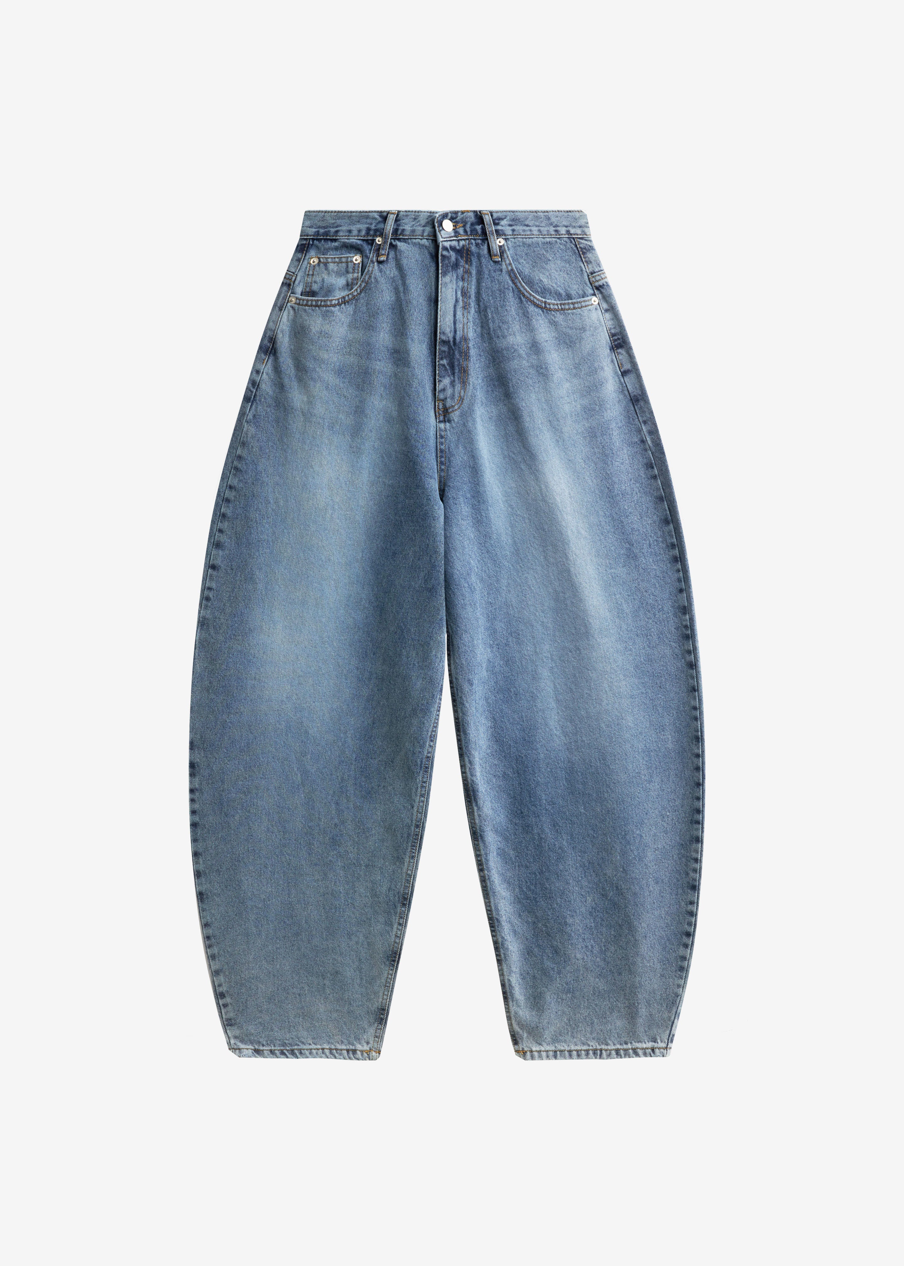 Elga Barrel Leg Jeans - Medium Wash - Image 9
