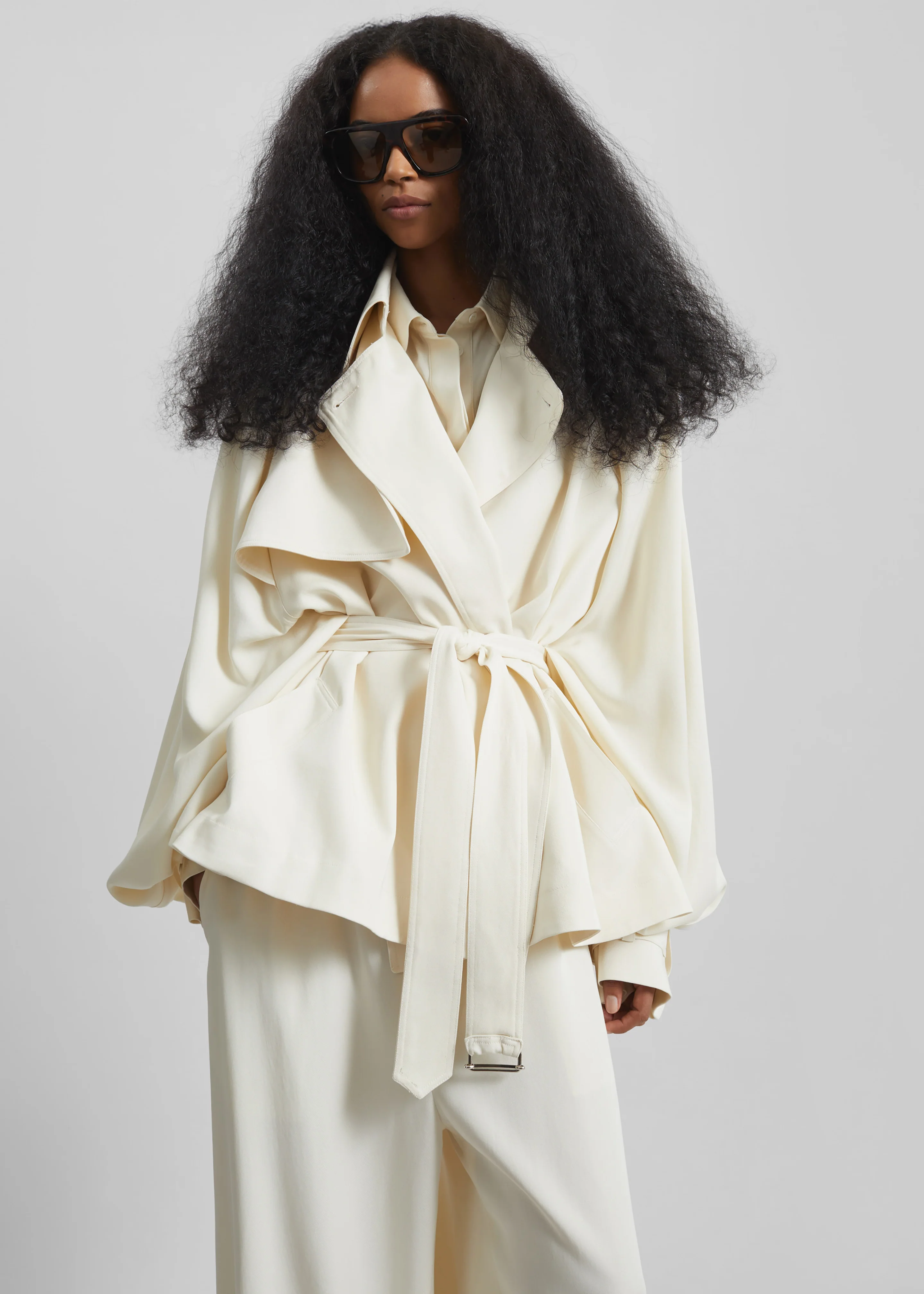 Elva Fluid Short Trench - Ivory - Image 2