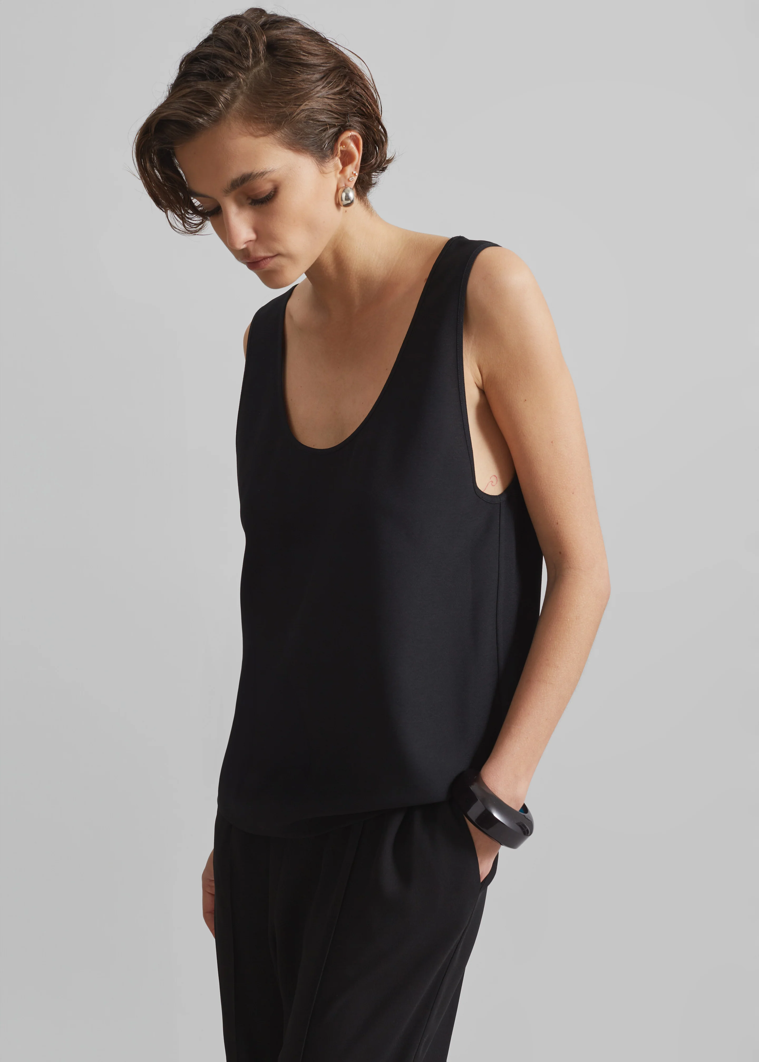 Esten Tank Top - Black