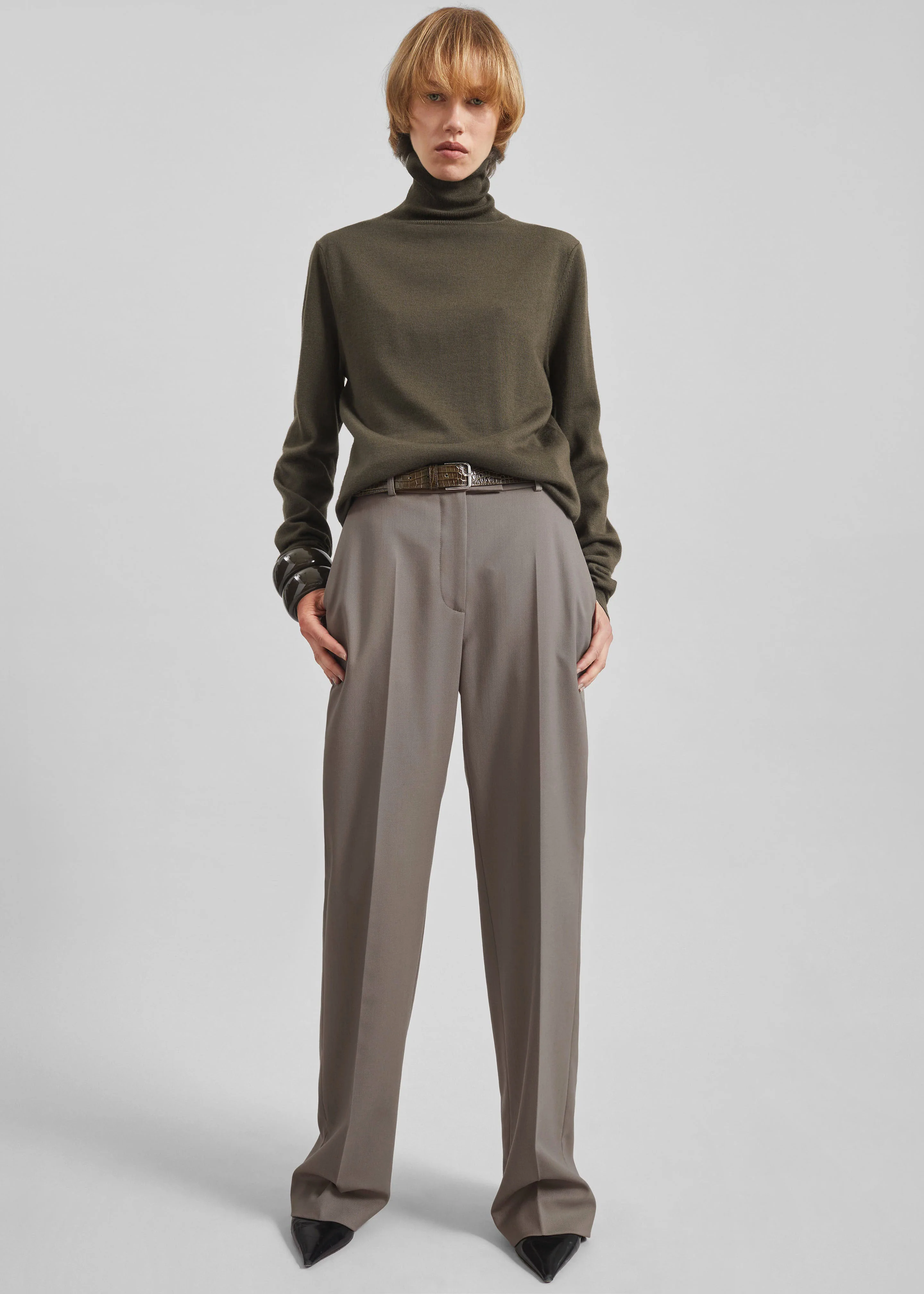 Eve Thin Turtleneck Sweater - Olive - Image 2