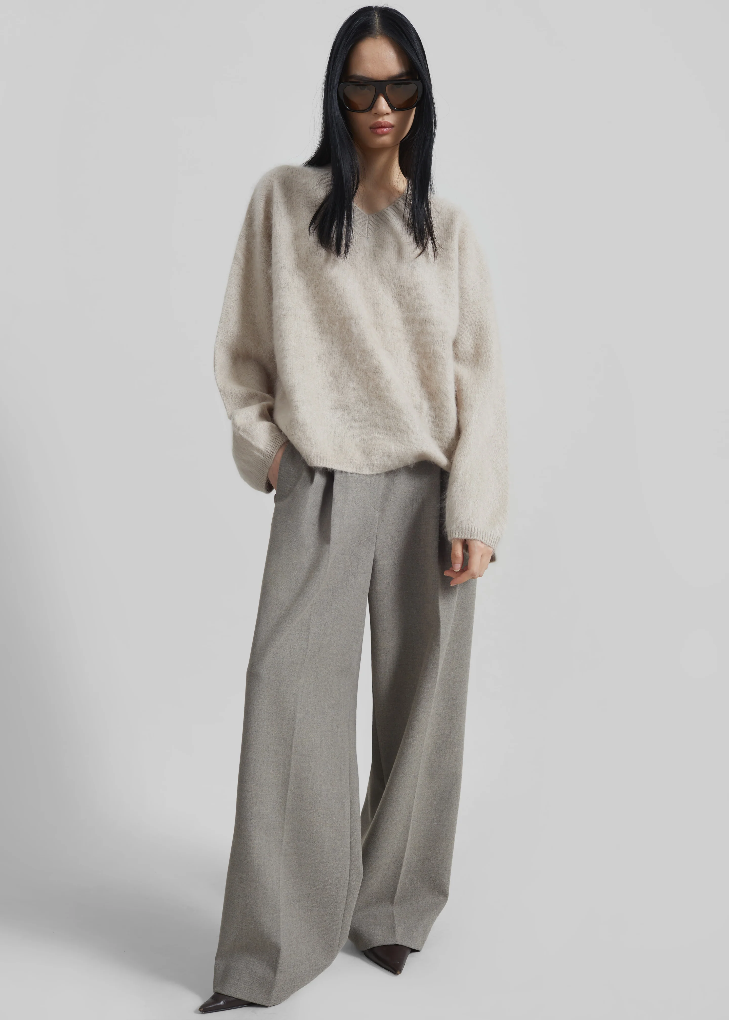 Haflso Pleated Wide Trousers - Beige Melange - Image 3