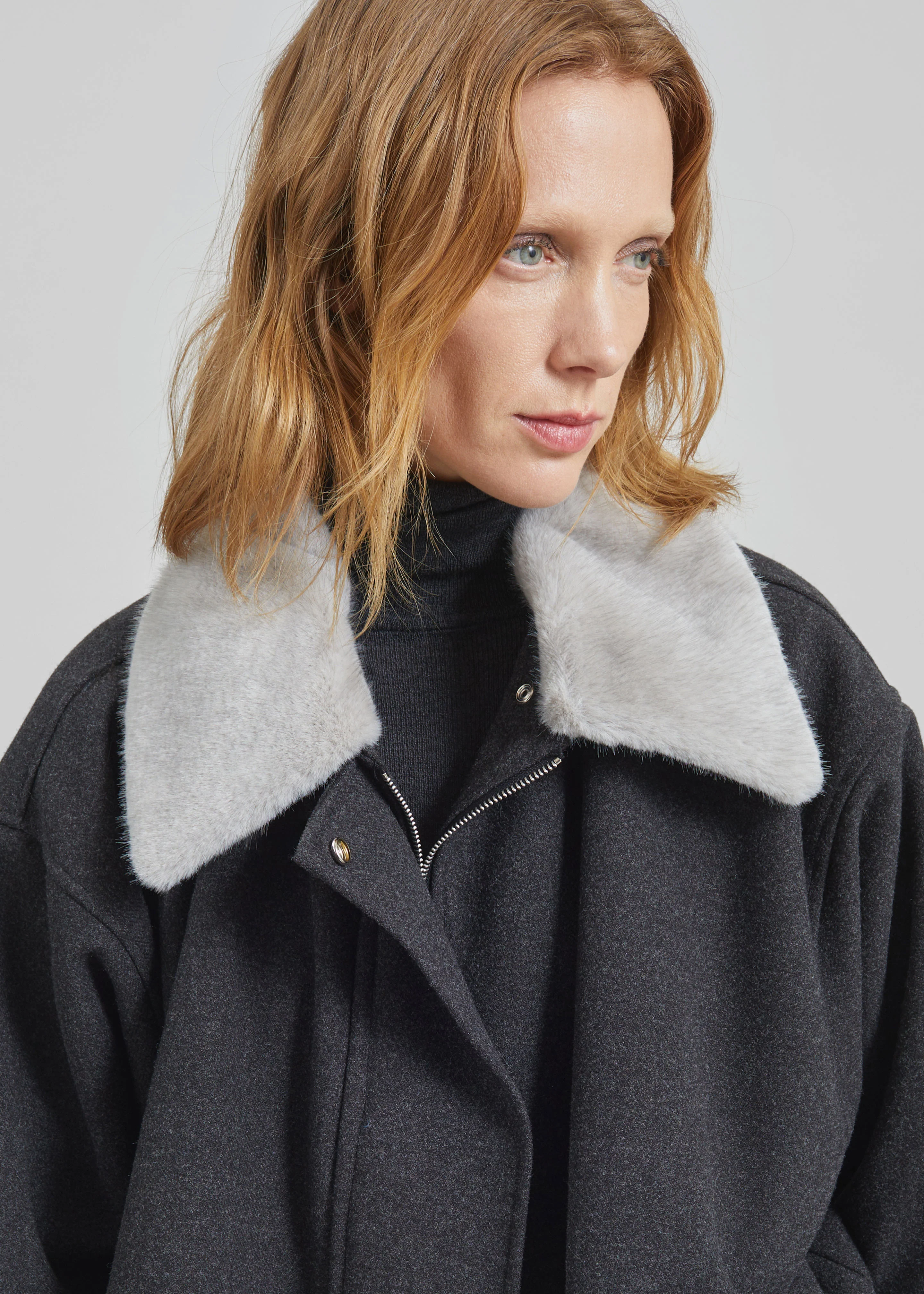 Hemavan Faux Fur Lined Jacket - Dark Grey - Image 5