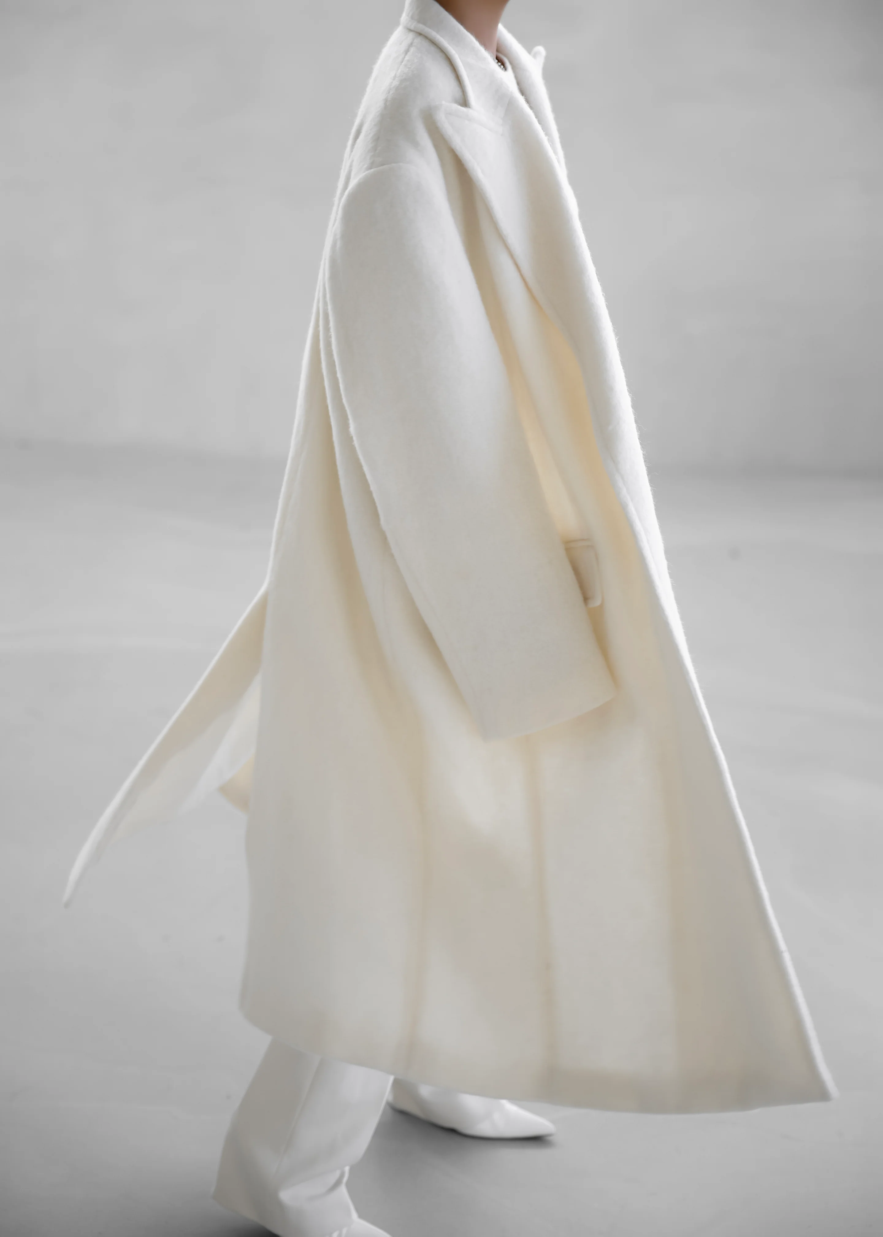 John Oversized Coat - Ivory - Image 9