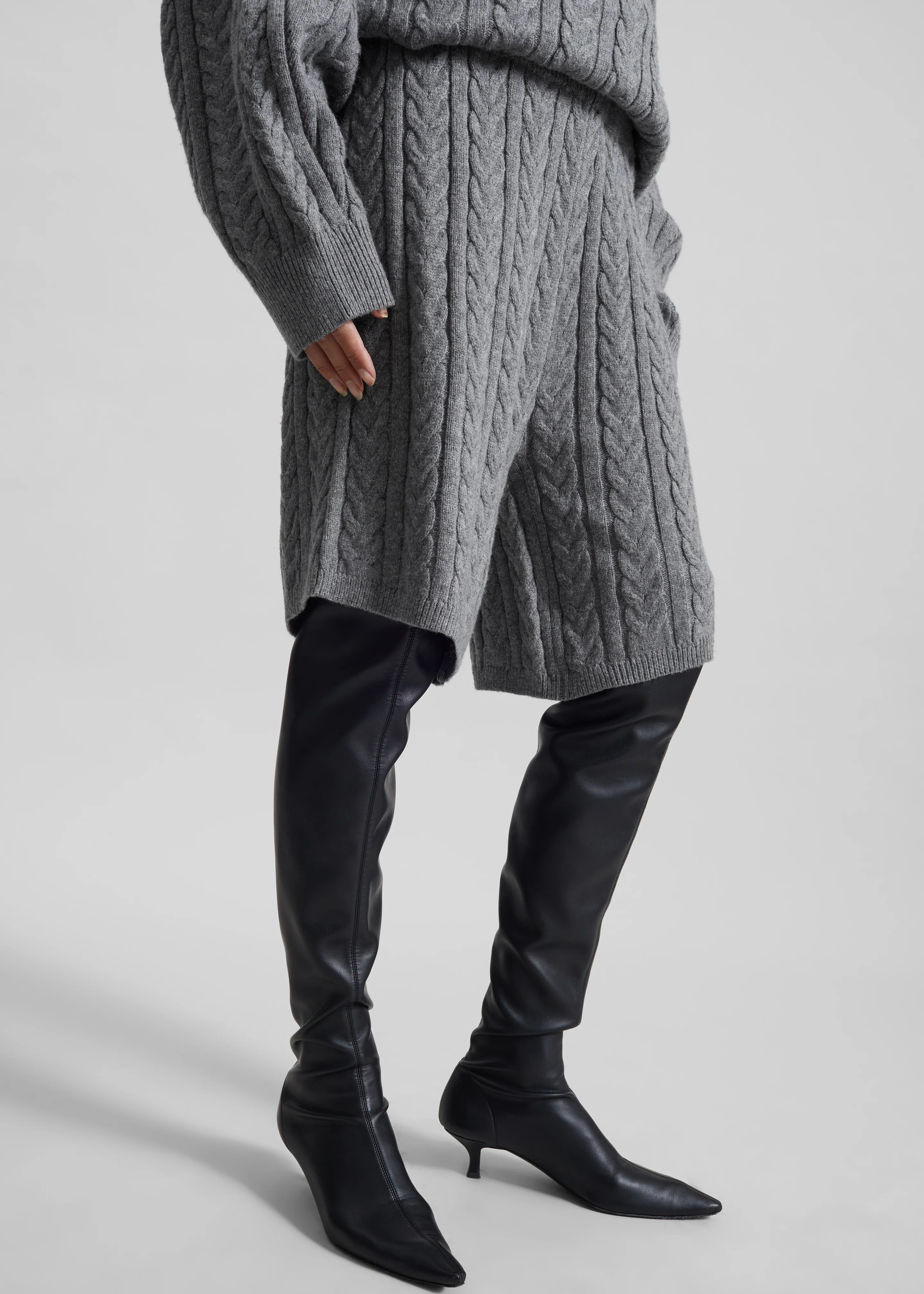 Karmoy Cable Knit Shorts - Grey - Image 5