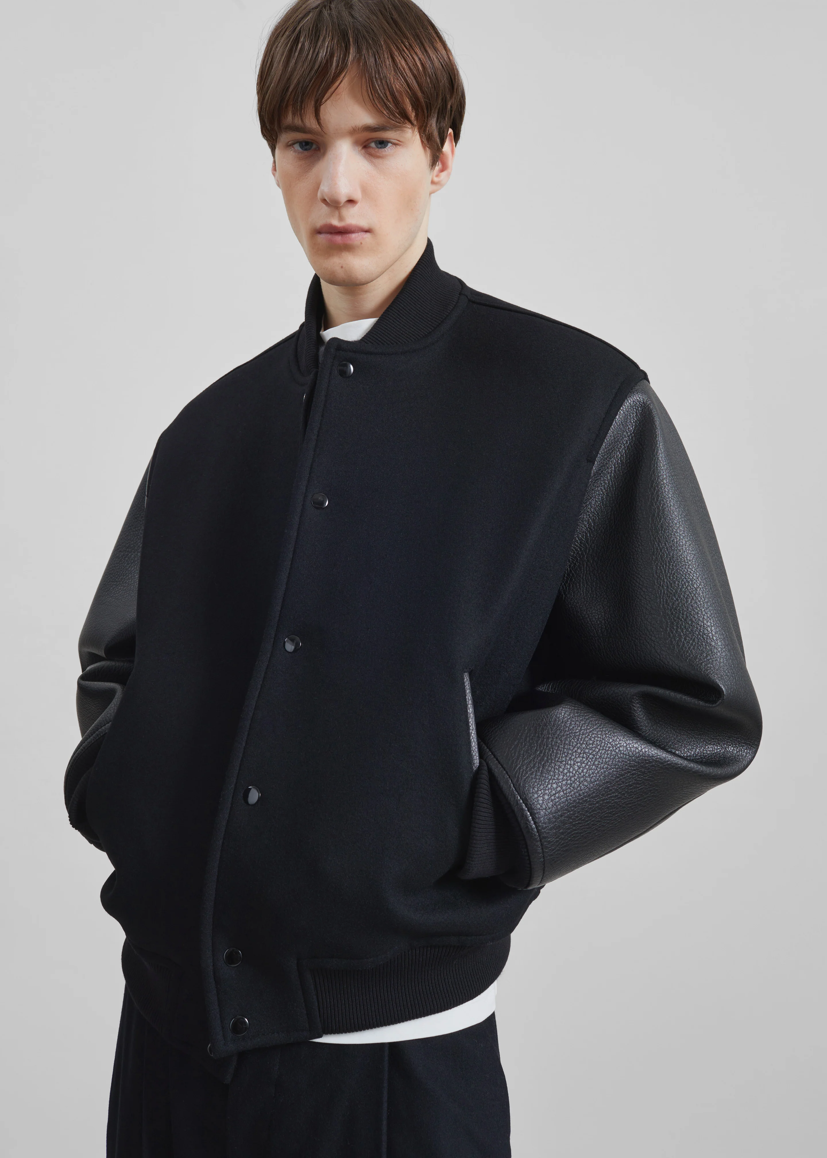Kerava Oversized Bomber Jacket - Black - Image 4