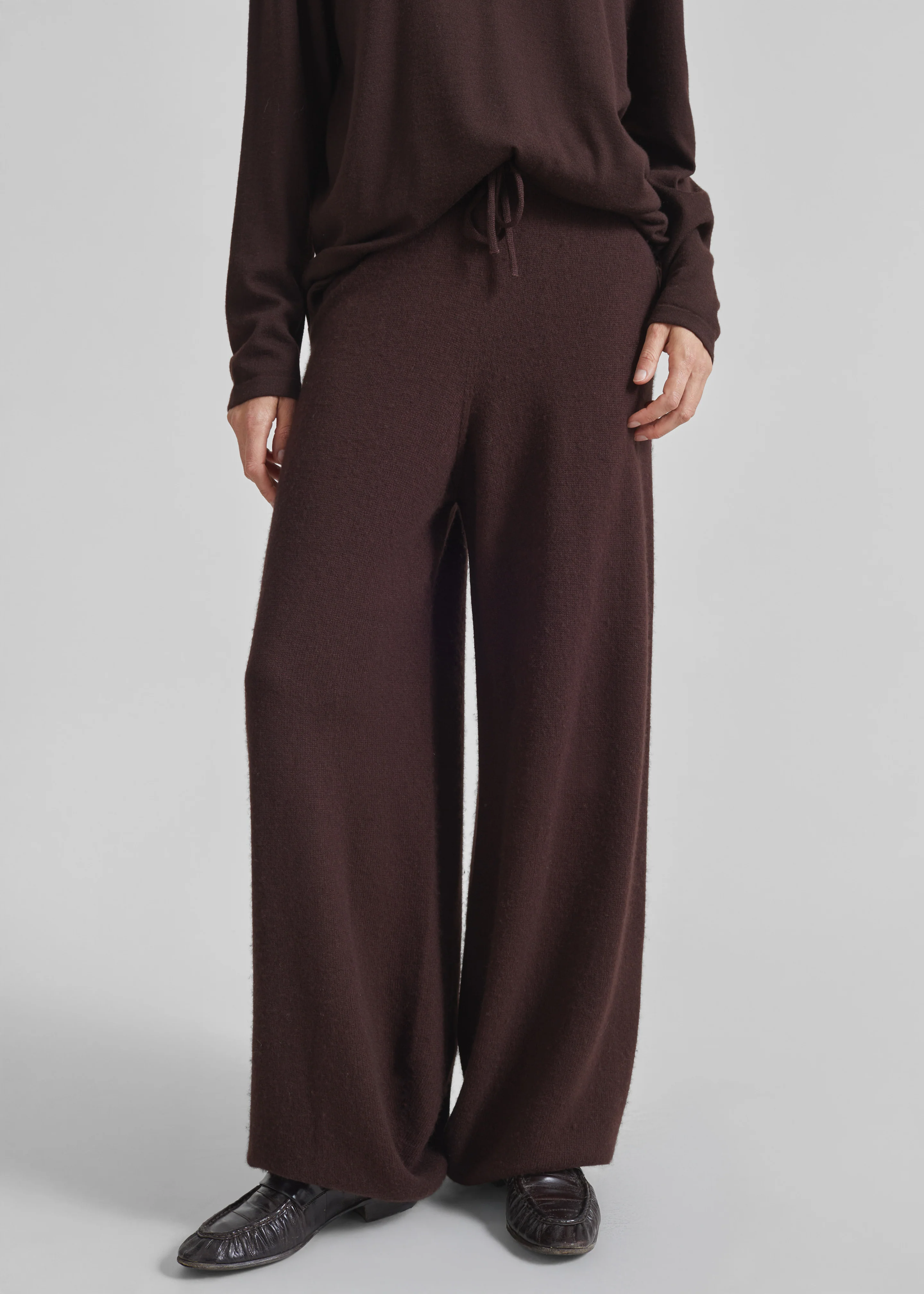 Kladno Knit Joggers - Brown - Image 2