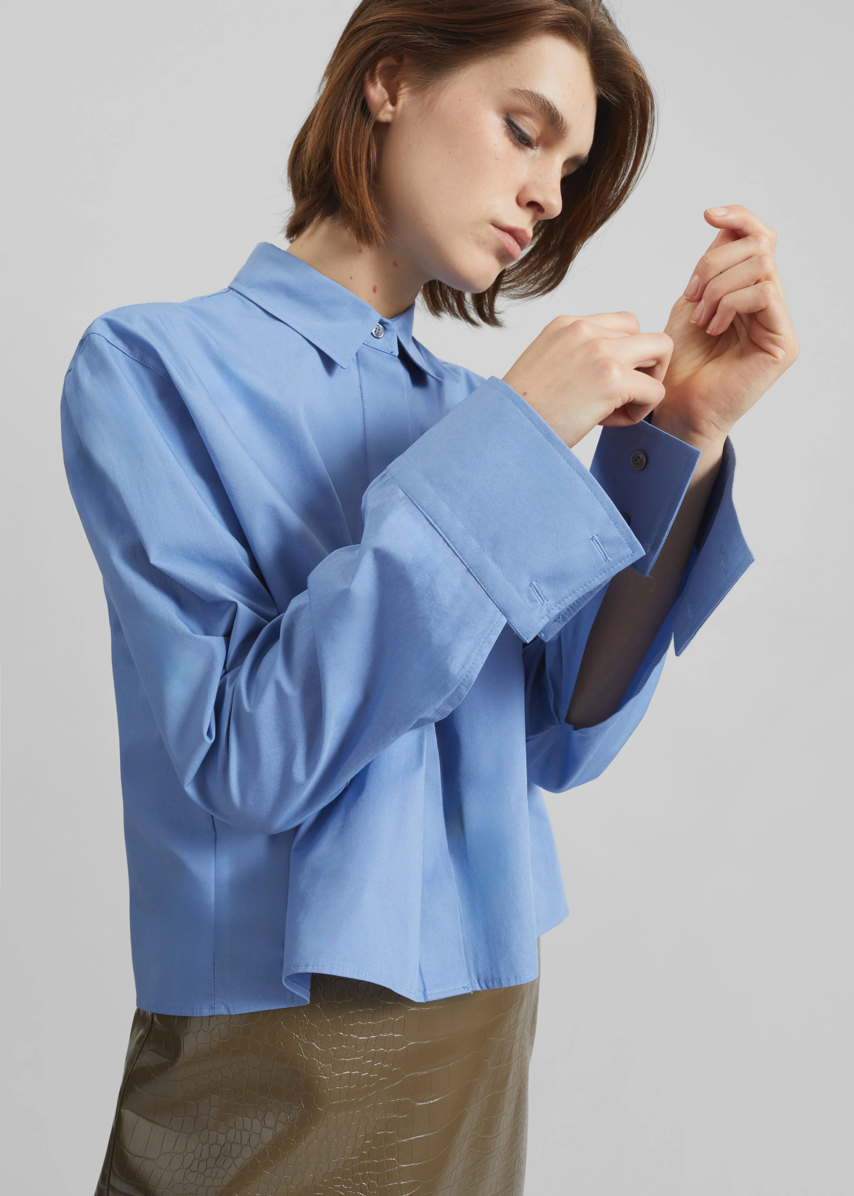 Kniva Cropped Shirt - Blue - Image 2
