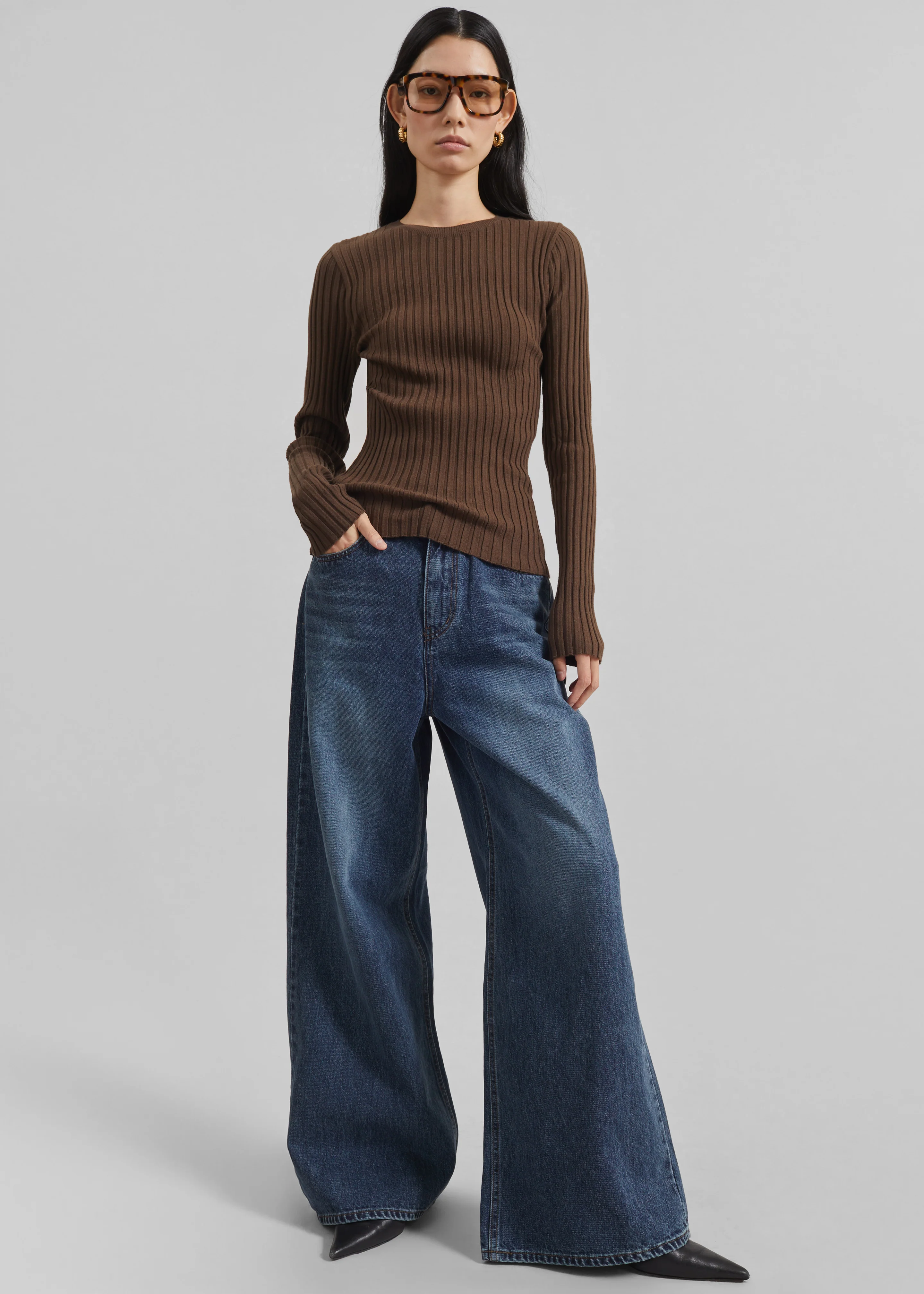 Larvik Wide Jeans - Medium Wash - Image 2