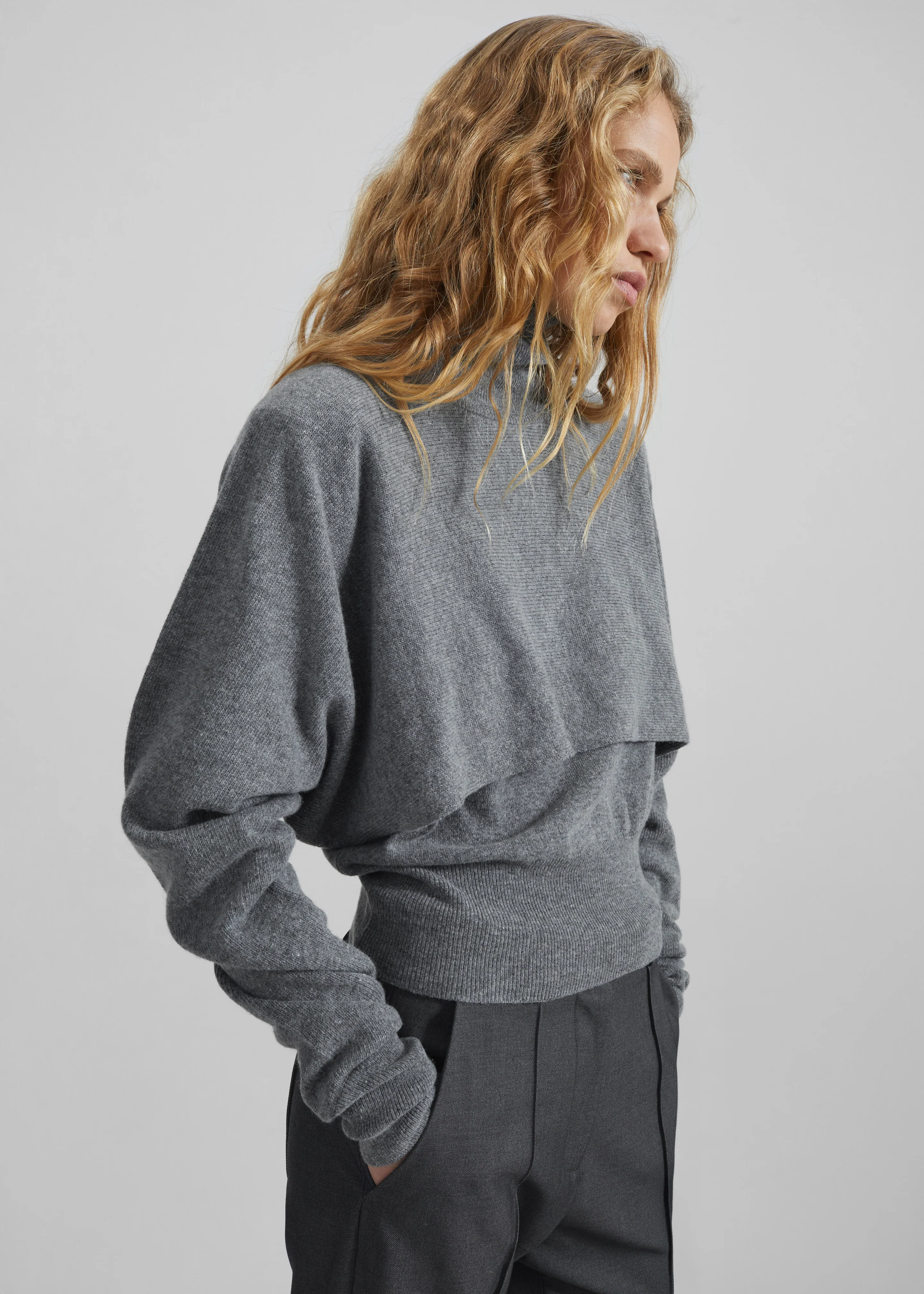 Lausanne Cashmere Detachable Layered Knit Set - Grey - Image 3