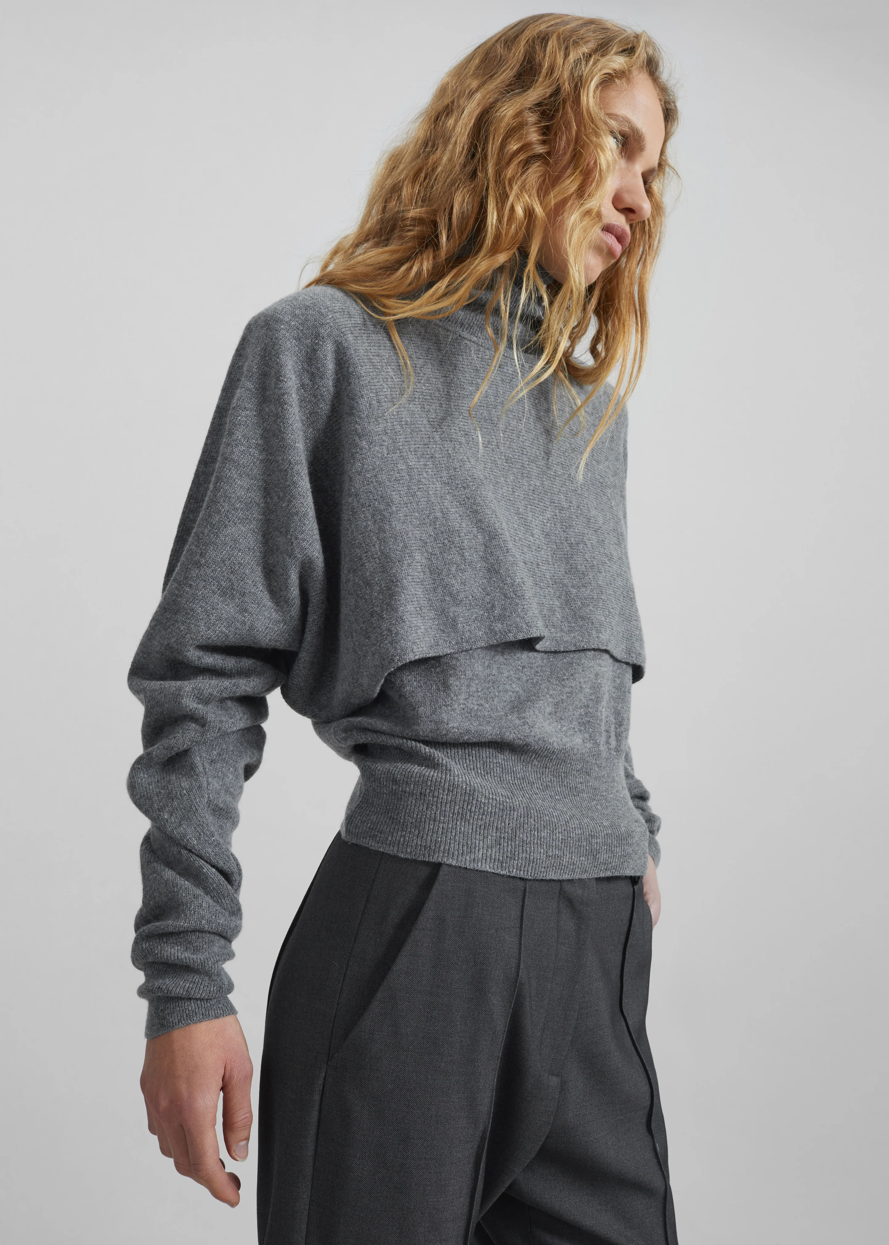 Lausanne Cashmere Detachable Layered Knit Set - Grey - Image 6