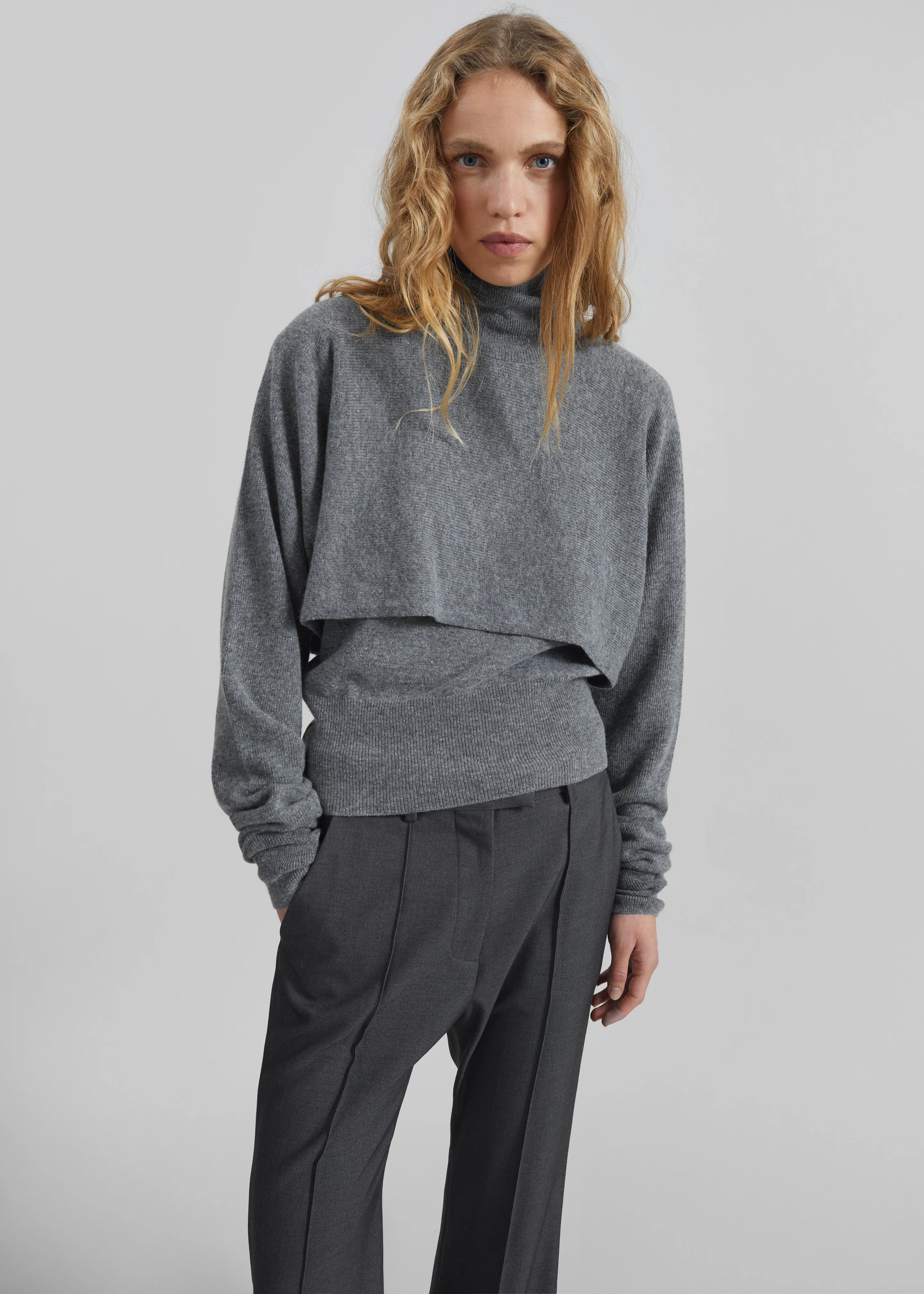 Lausanne Cashmere Detachable Layered Knit Set - Grey - Image 7