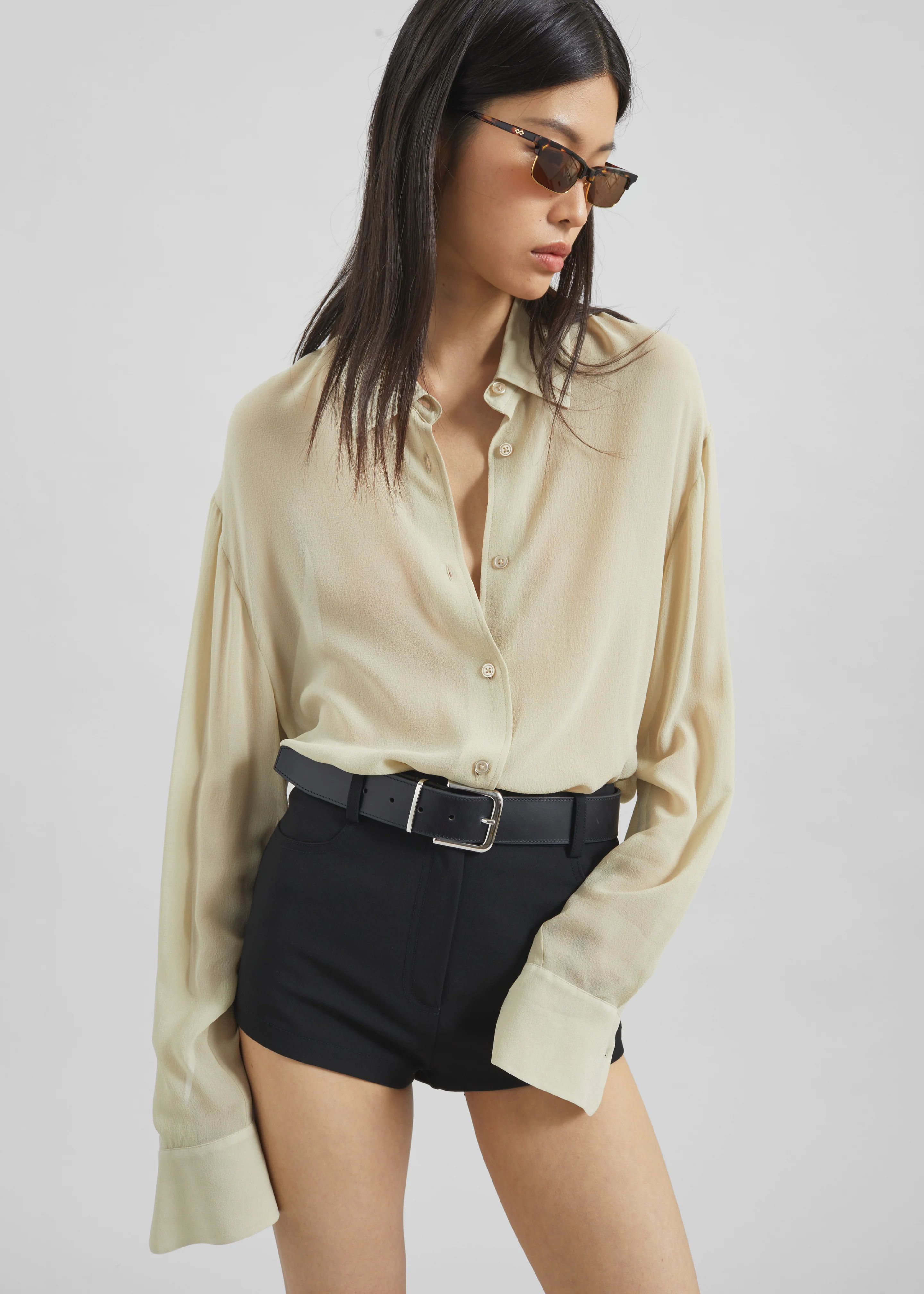 Loen Hot Pants - Black - Image 4