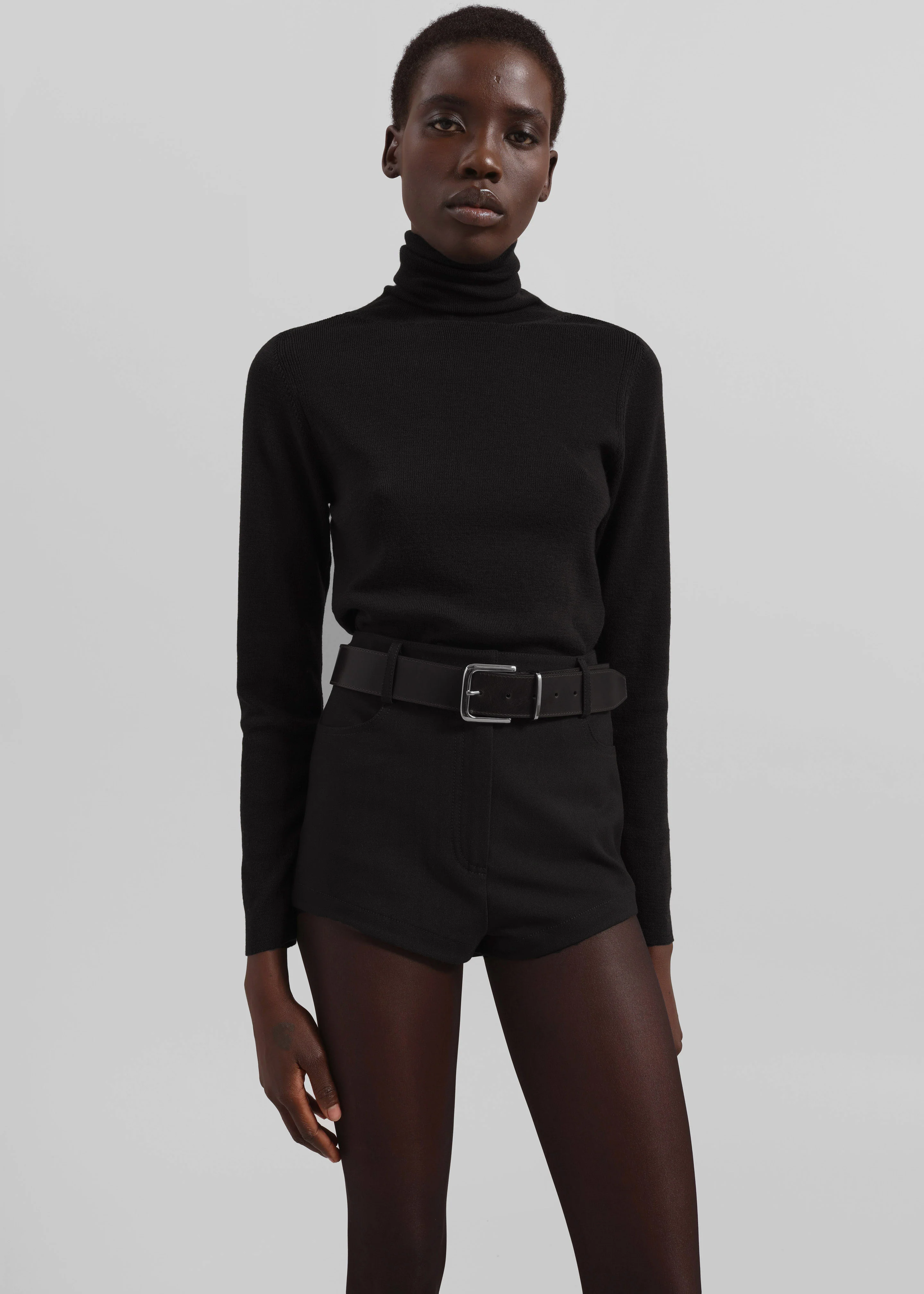 Loen Hot Pants - Black - Image 7